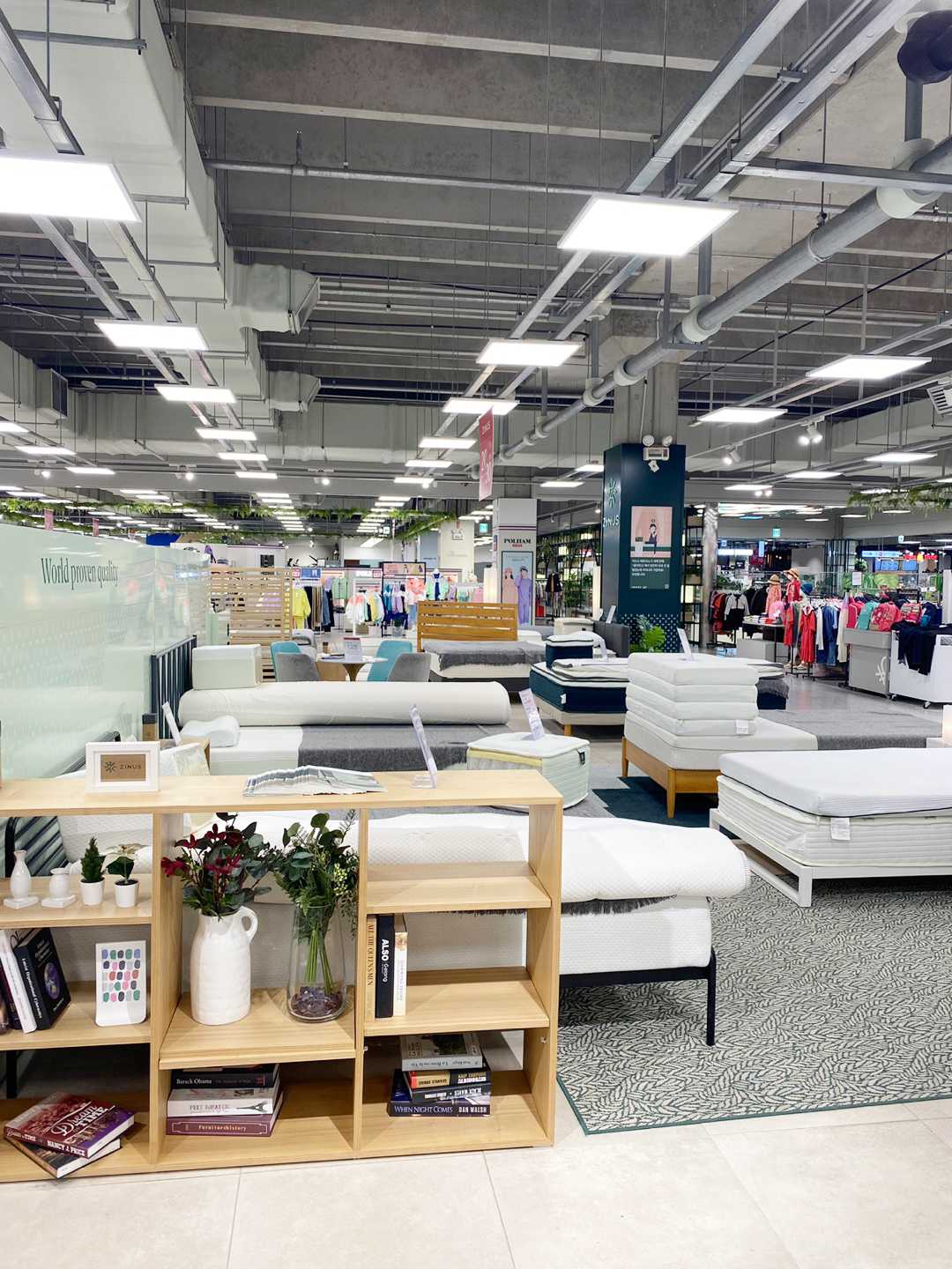 지누스 롯데아울렛 고양점 대표 이미지