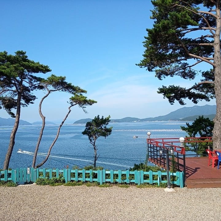 언덕위의바다정원펜션