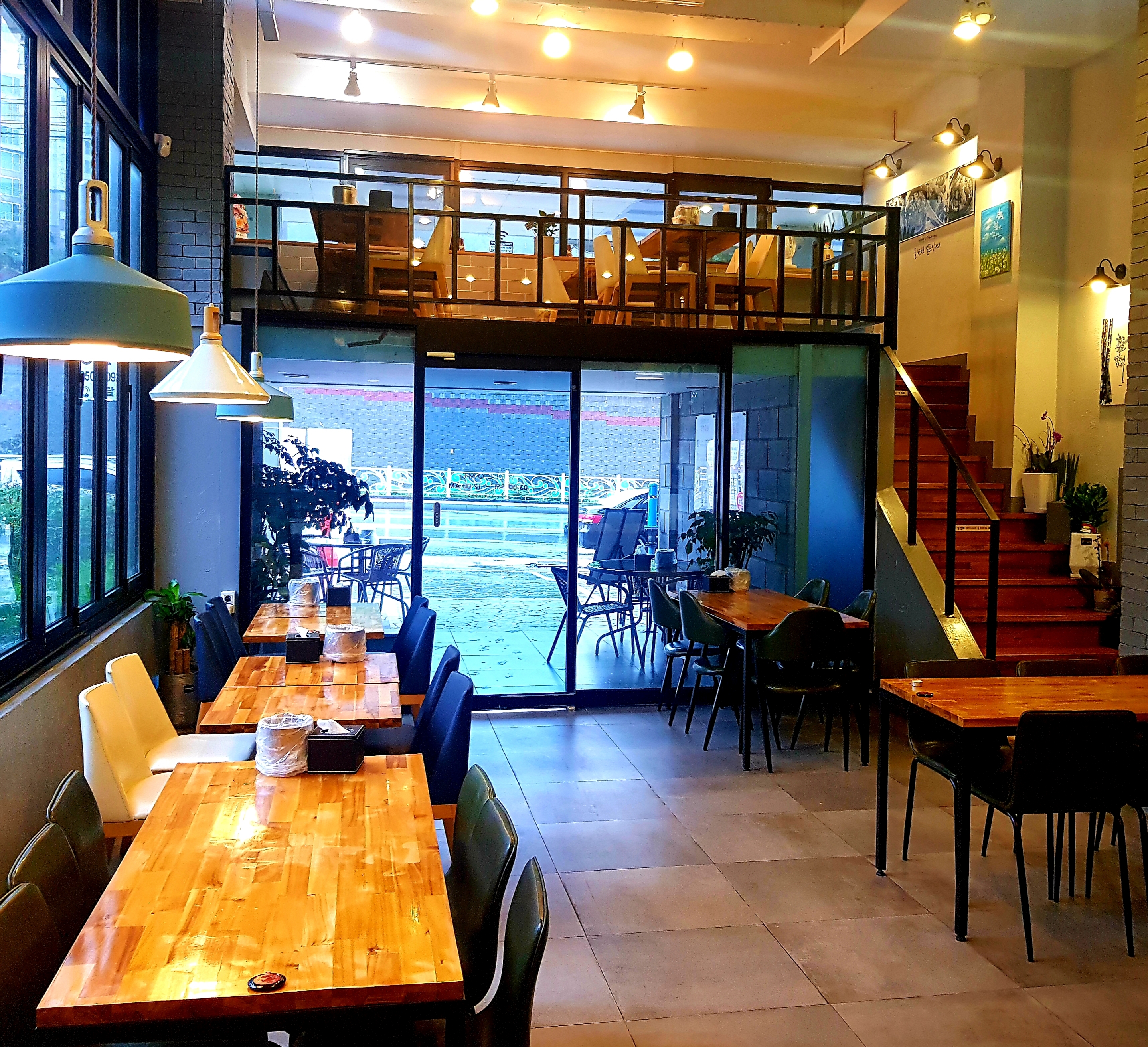 오븐마루치킨 거제아주점