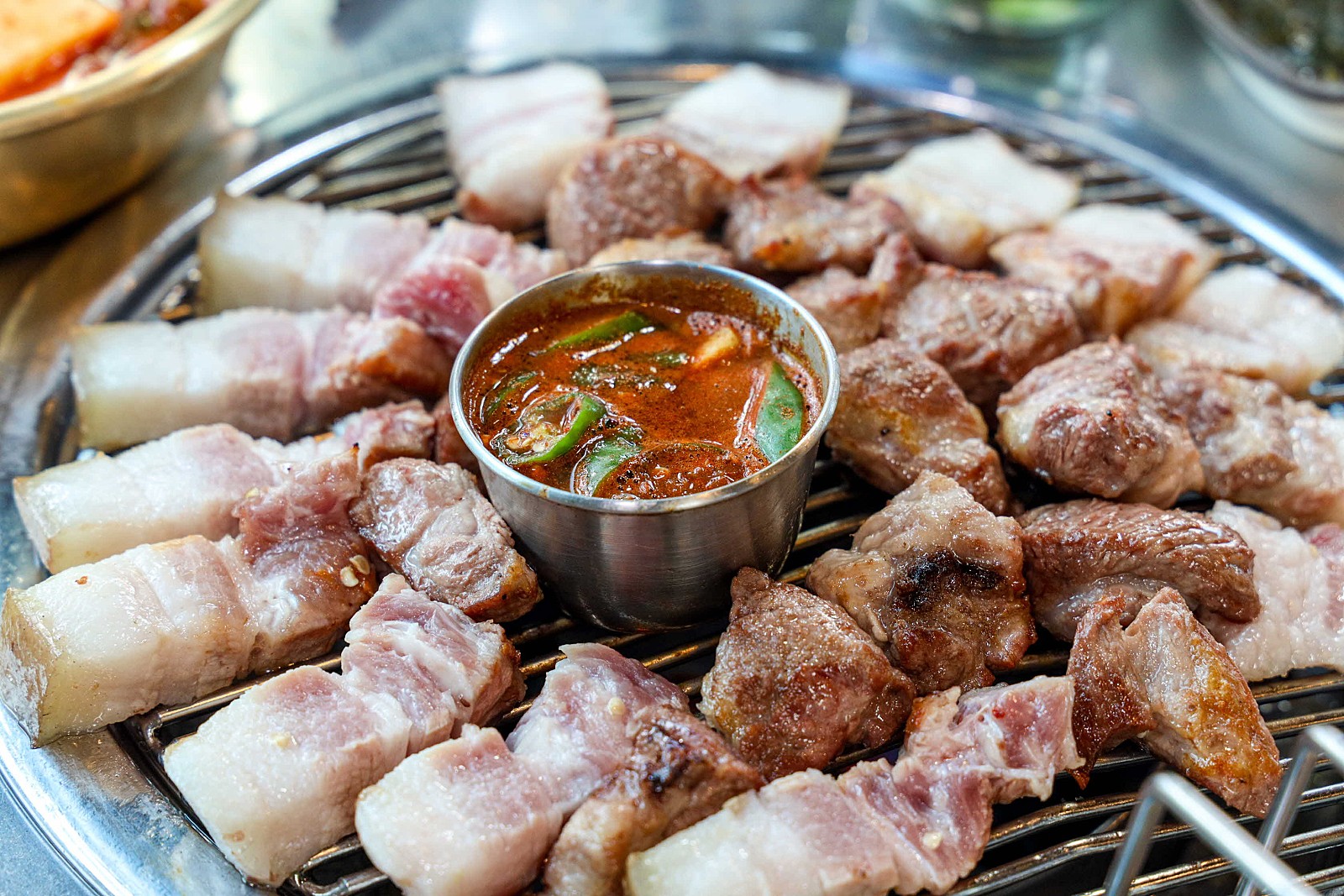 돈사돈 별관