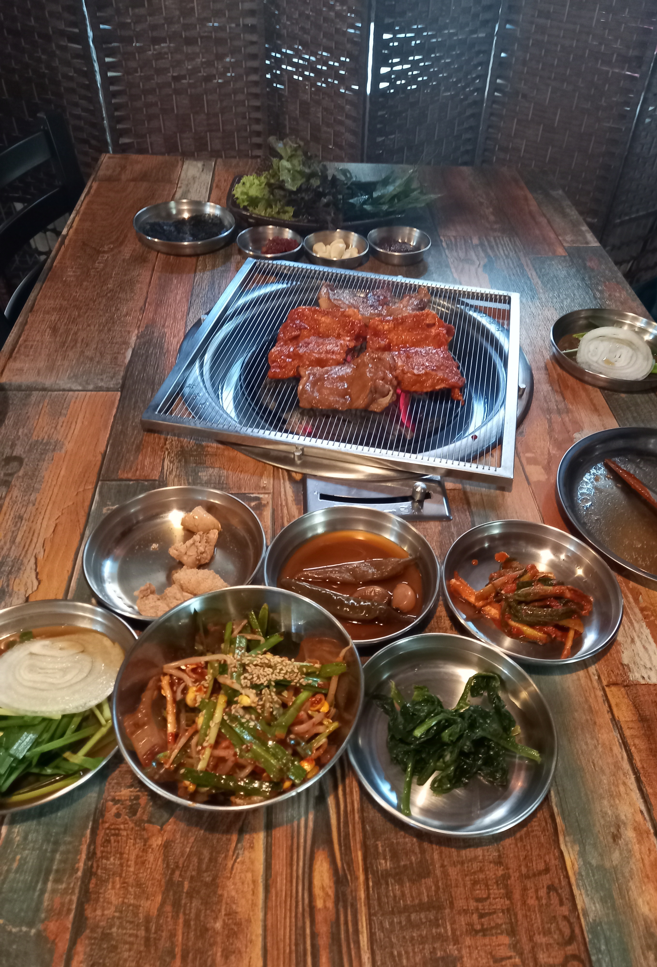 닭서방속초숯불닭갈비