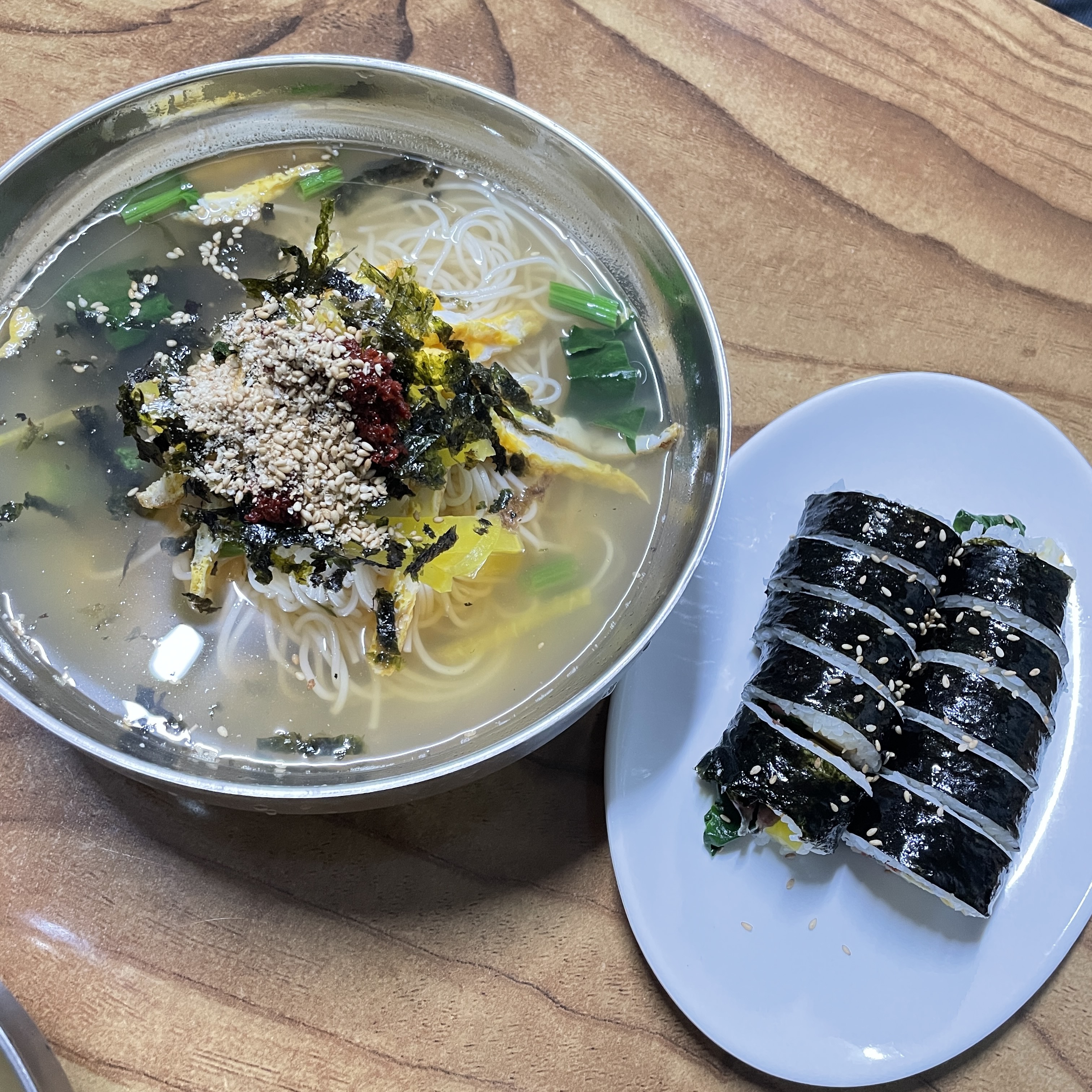 국민손칼국수