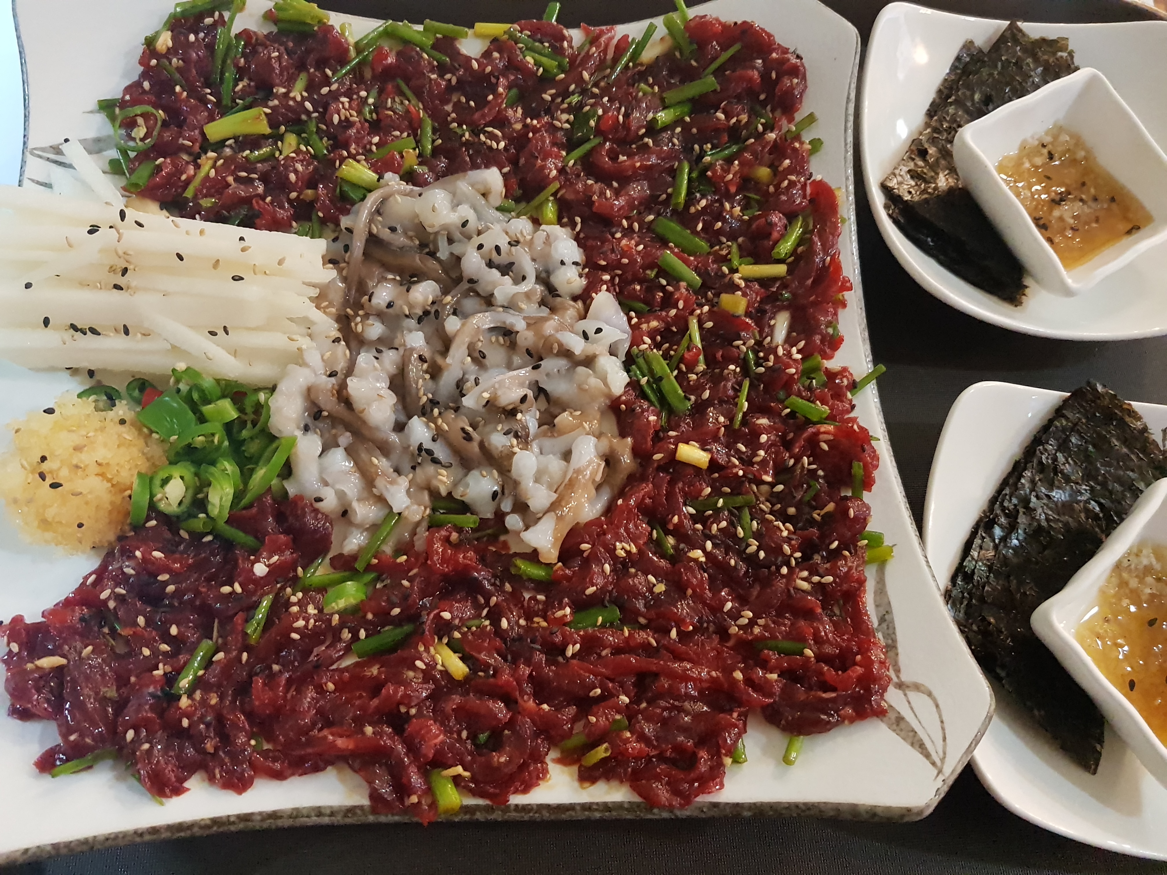 우와생고기육회전문점 칠곡점