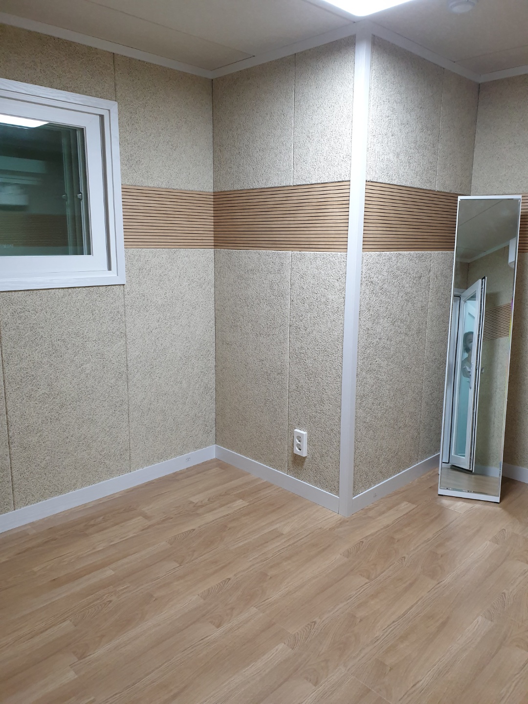 3번째 스튜디오 사진