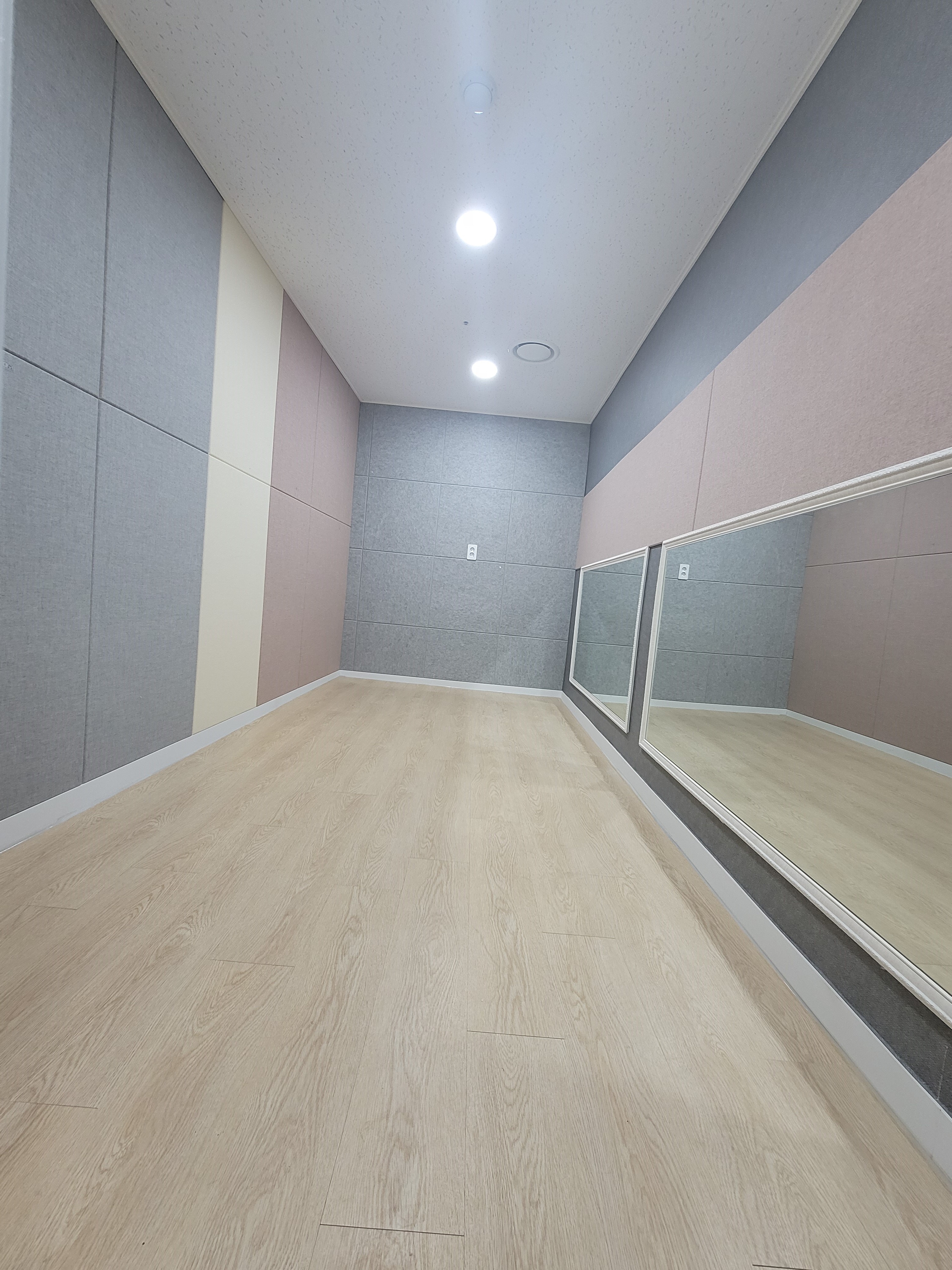 3번째 스튜디오 사진