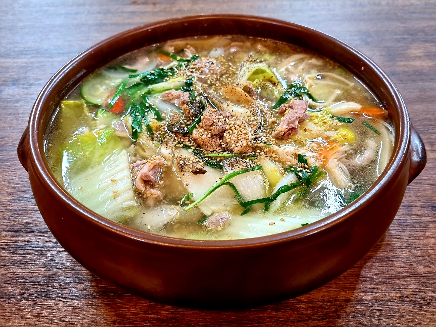 항아리해물칼국수