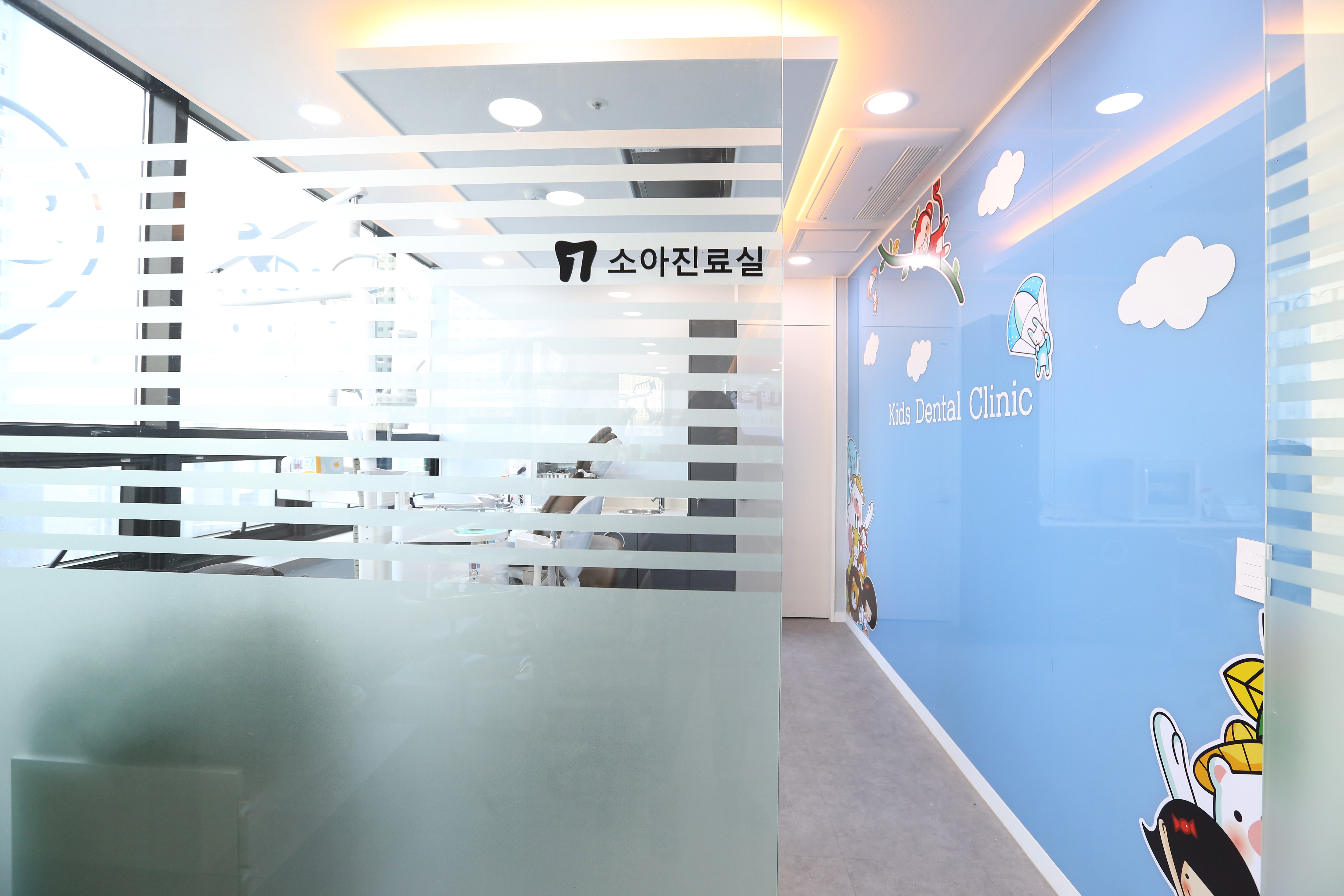 더퍼스트치과의원 진천점 대표 이미지