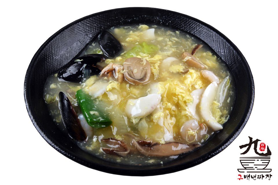 구백년짜장 3900원 용이점