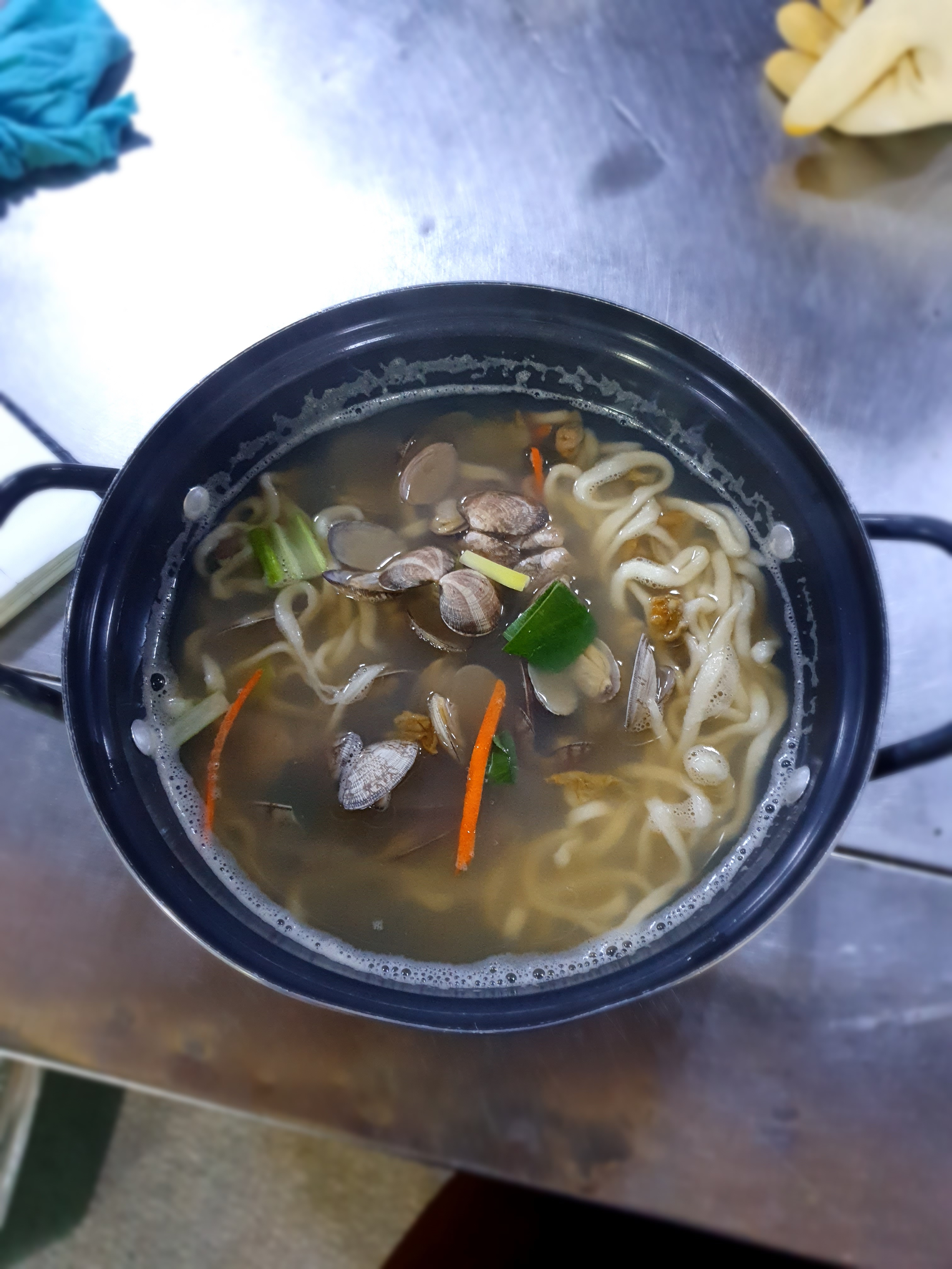 윤가네바지락칼국수