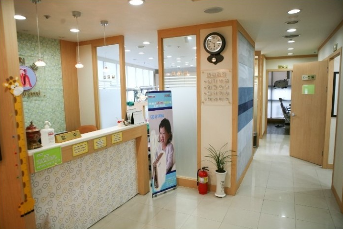 필치과의원 대표 이미지