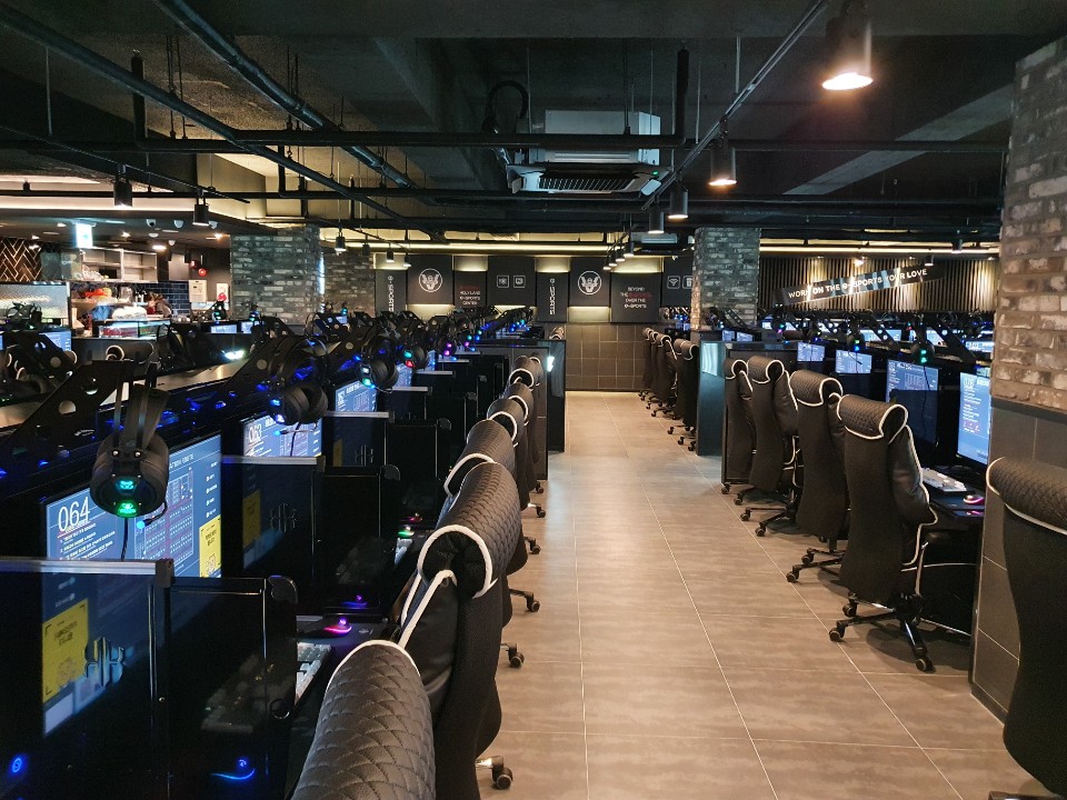 이스포츠PC방