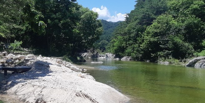 쉴만한물가펜션