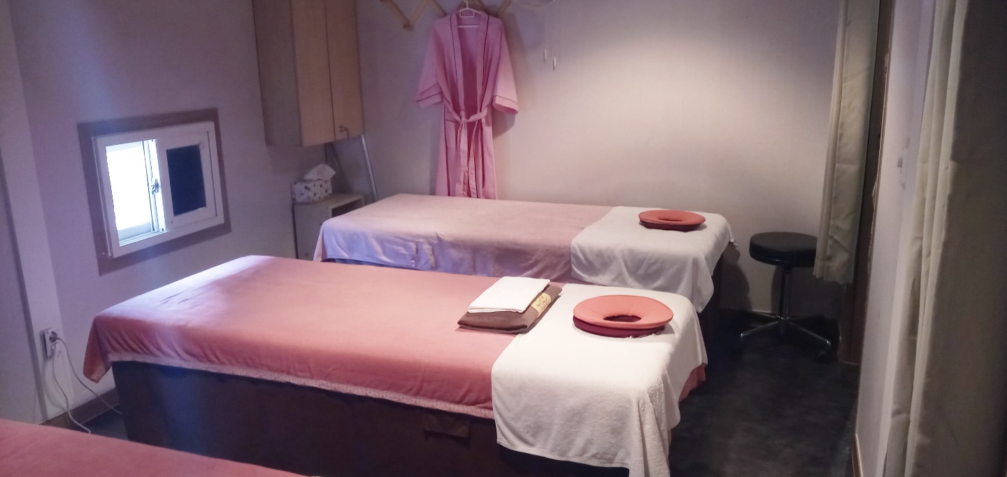 황궁 마사지 photo 3