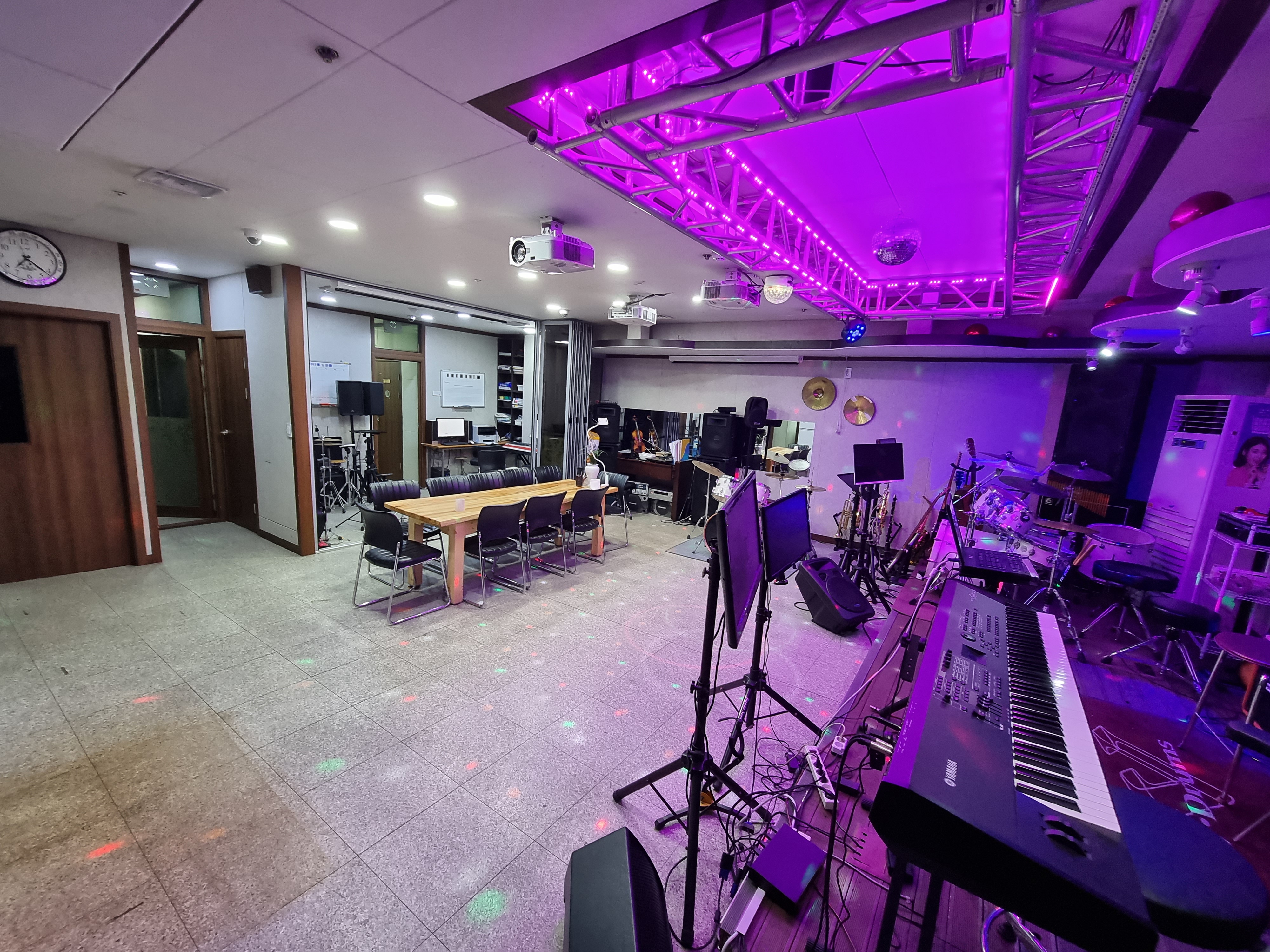 1번째 스튜디오 사진