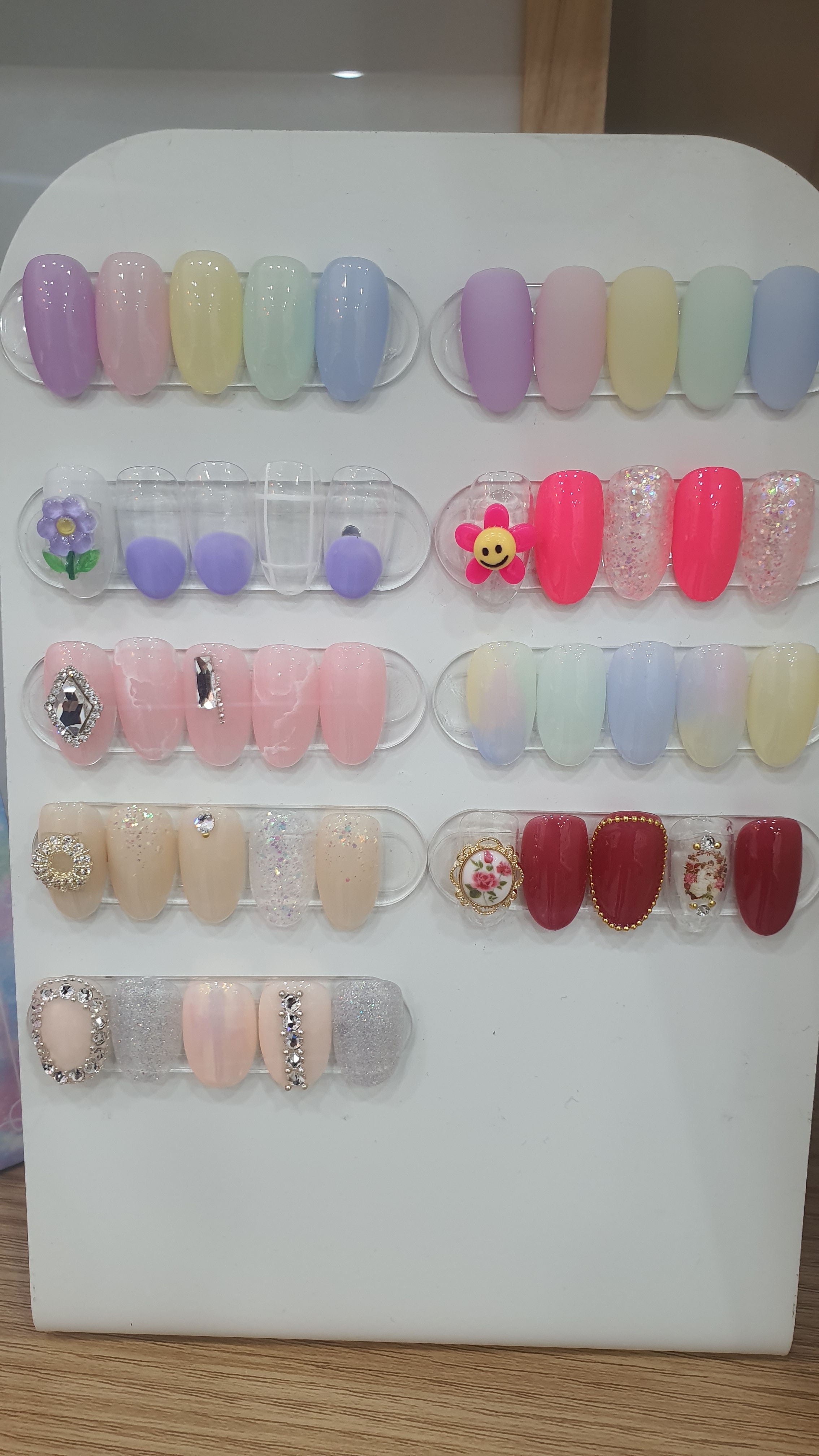 잇츠네일