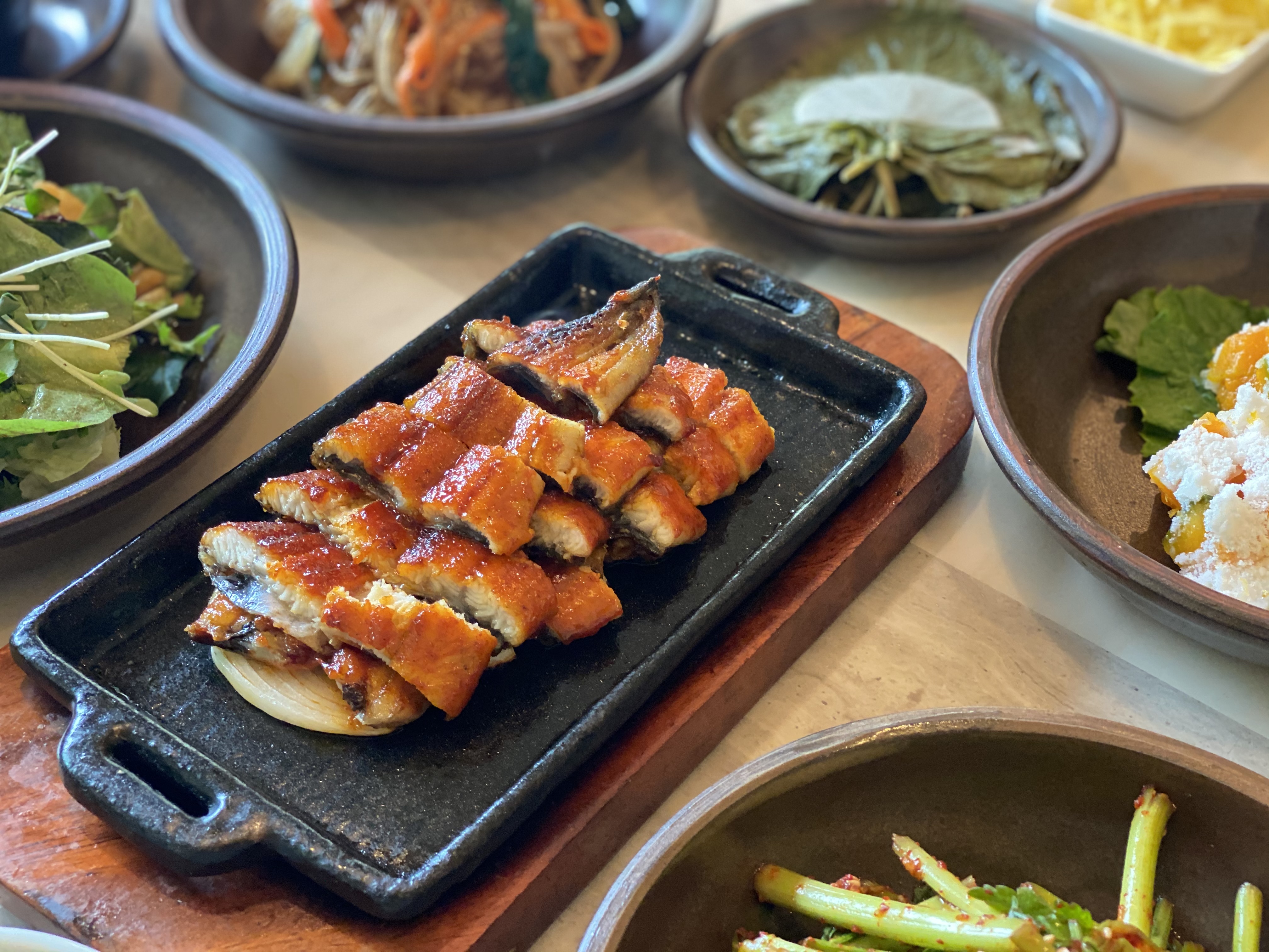 산아래