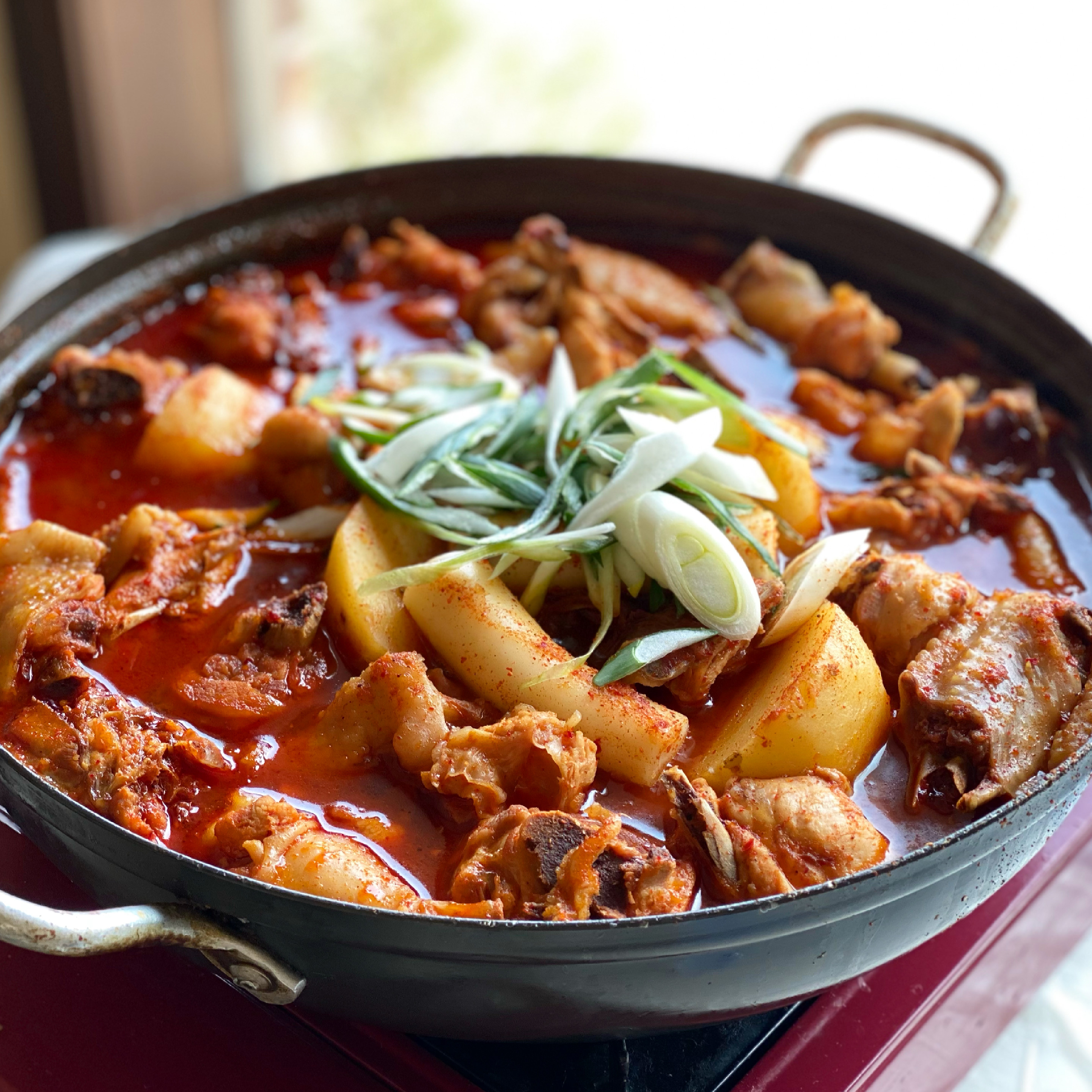 산아래