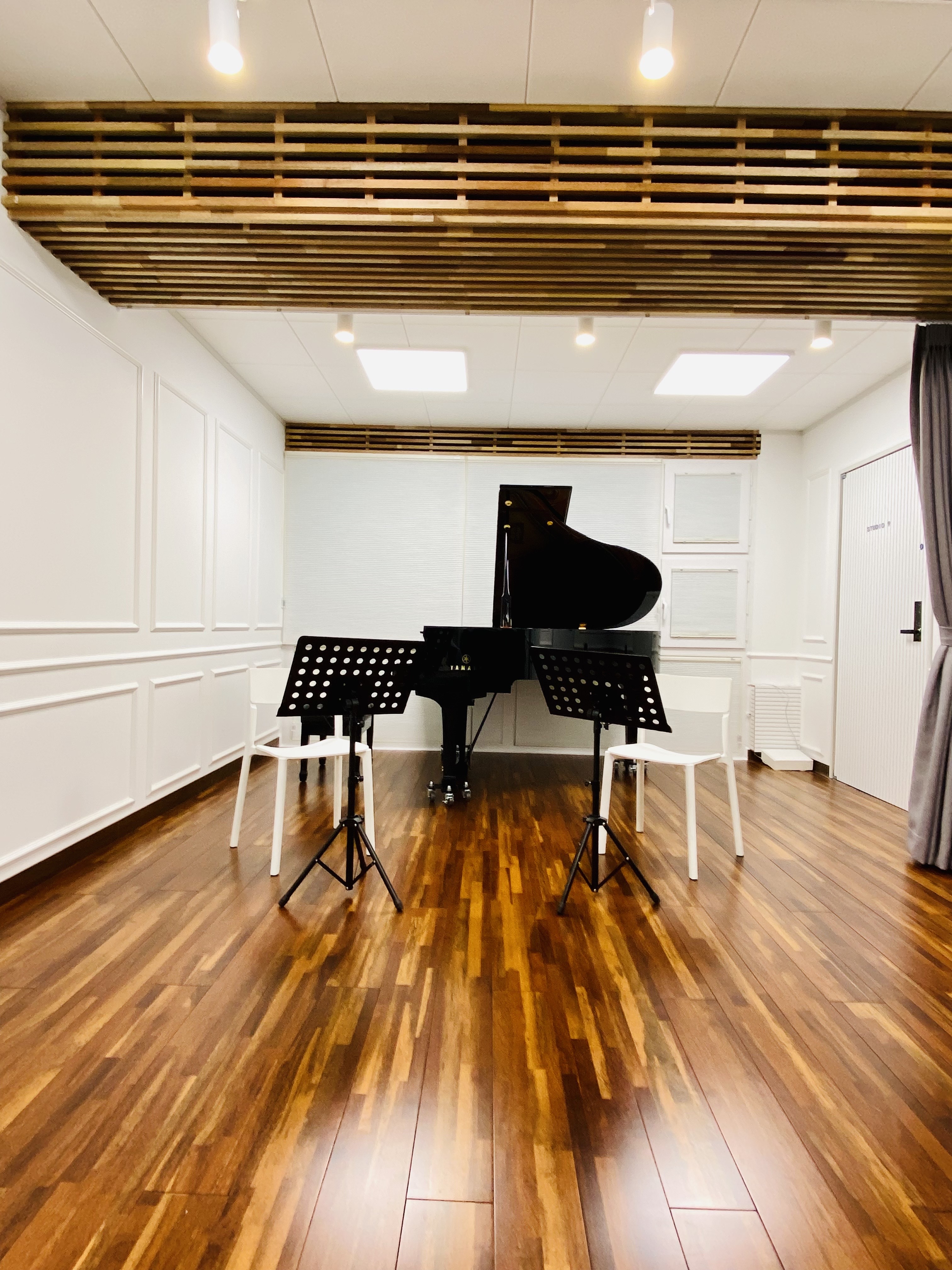 4번째 스튜디오 사진