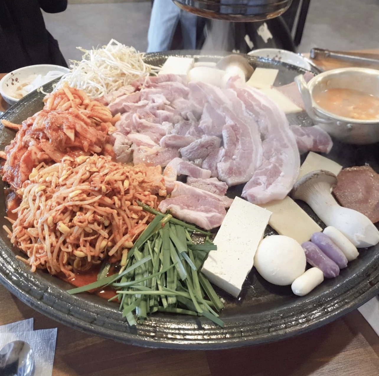 60판왕뚜껑삼겹살 봉담점