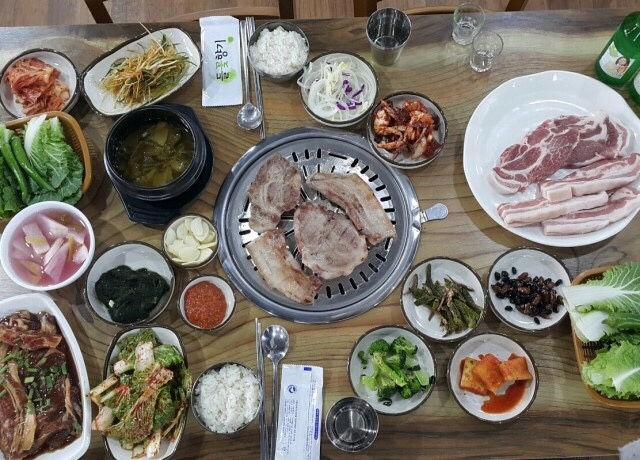 뚱돼지숯불갈비