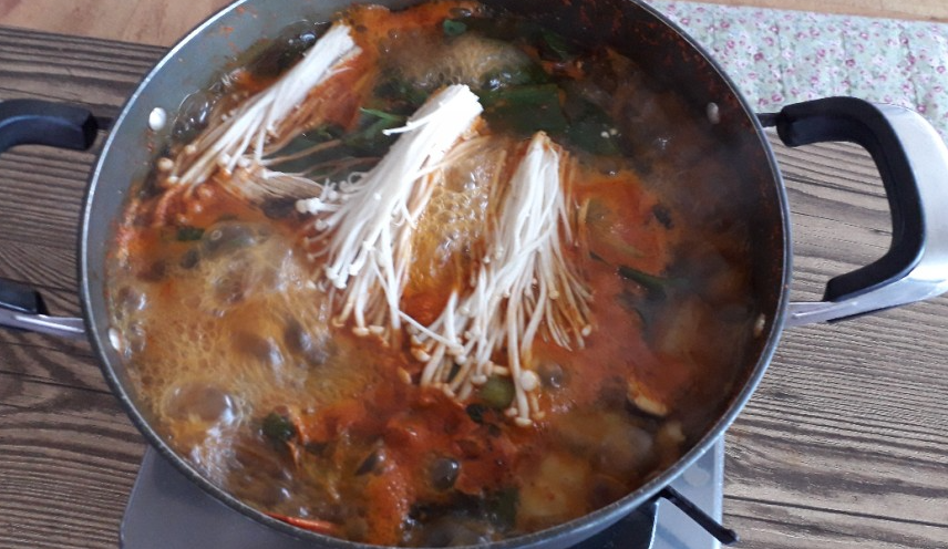춘천호 메기구이와 매운탕 설명사진