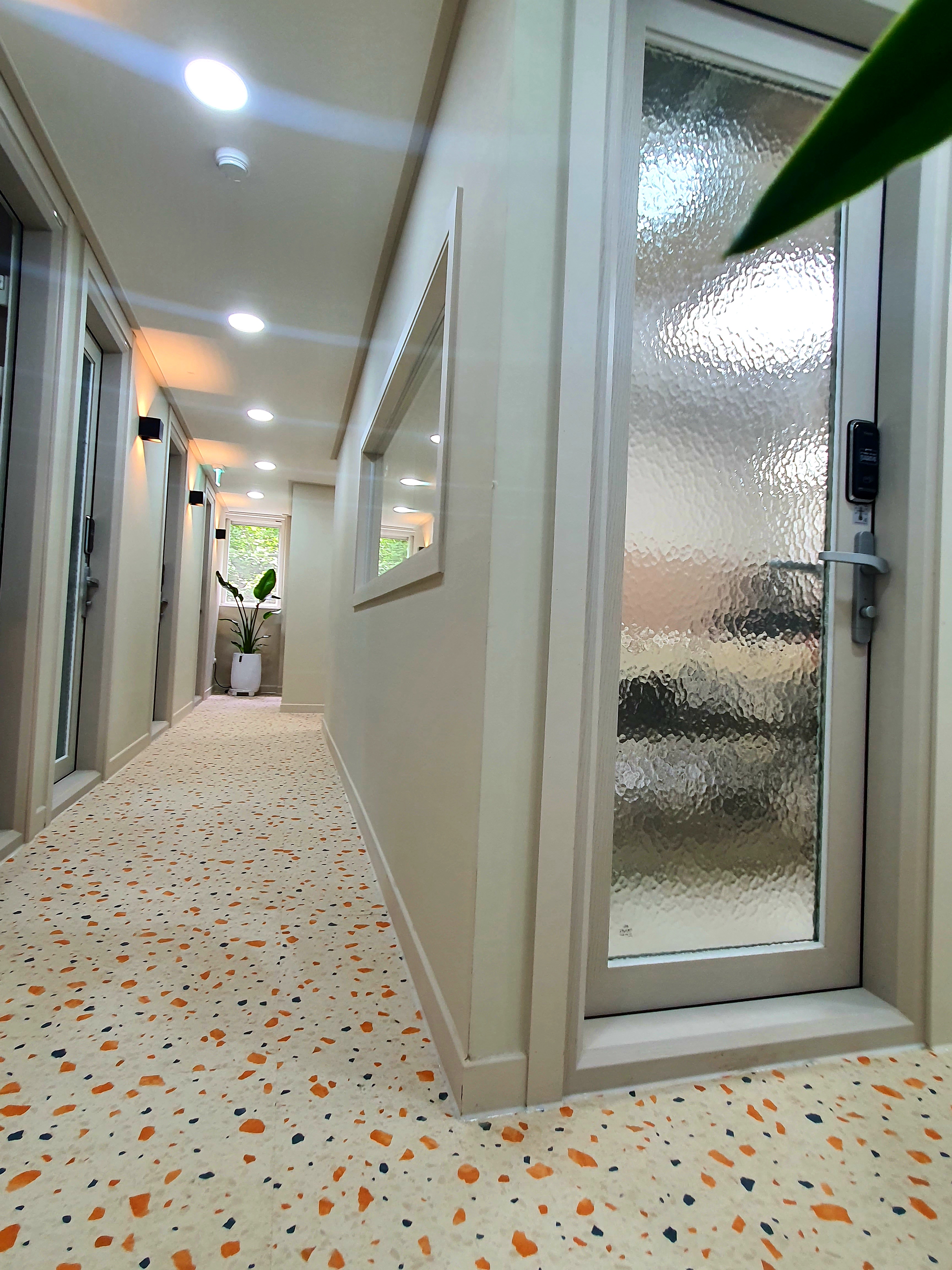 4번째 스튜디오 사진