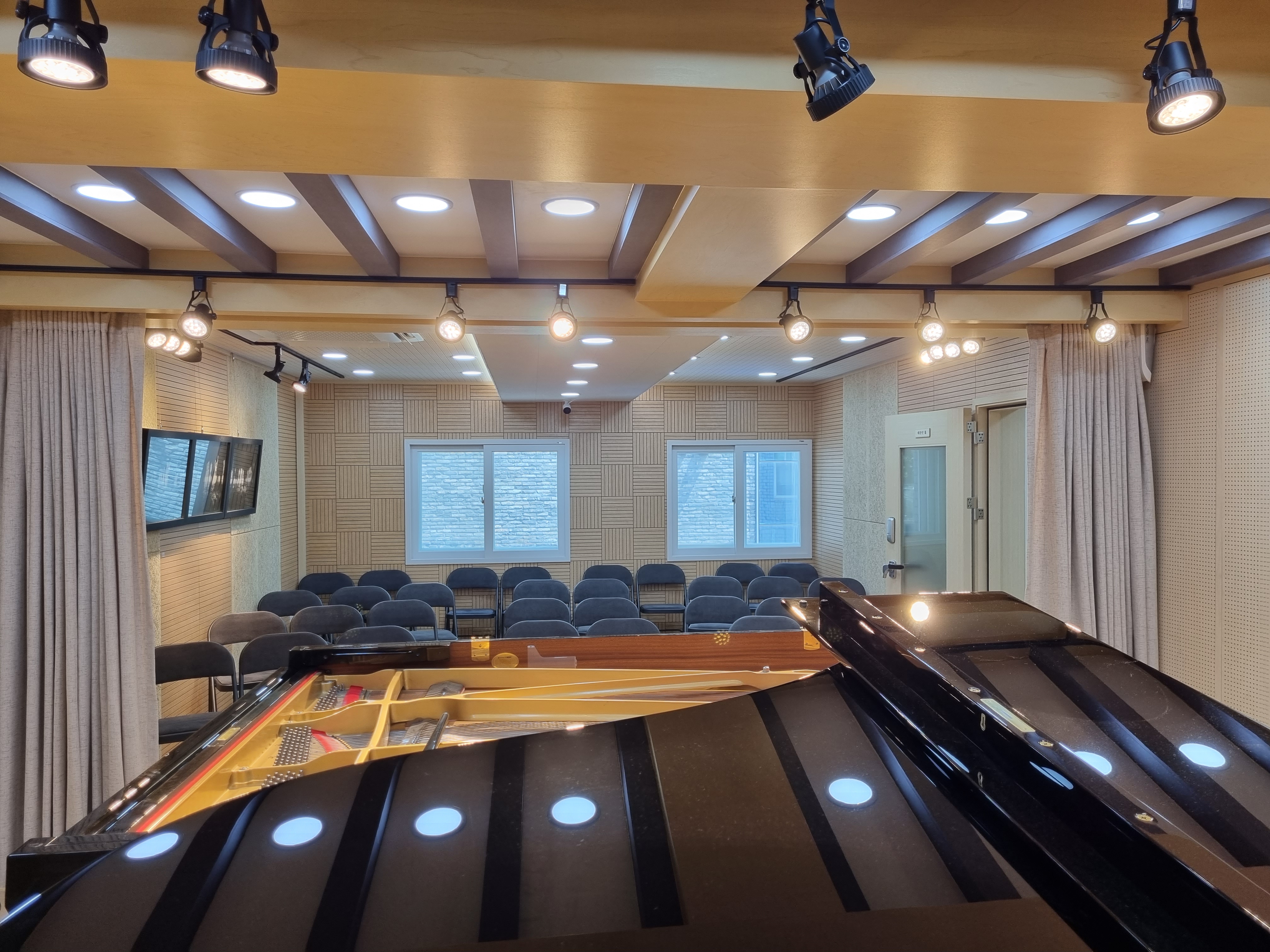 1번째 스튜디오 사진