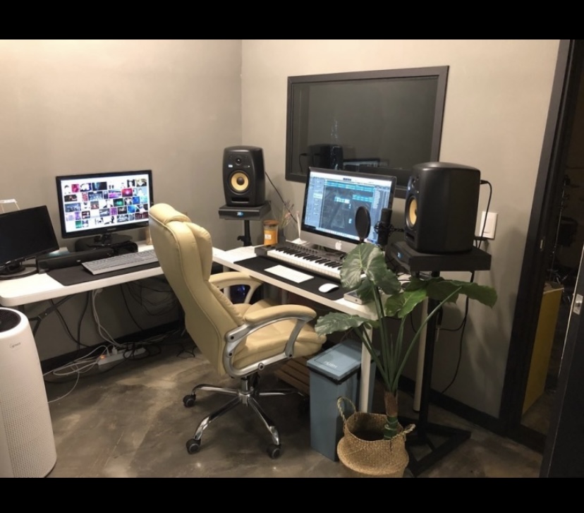 4번째 스튜디오 사진