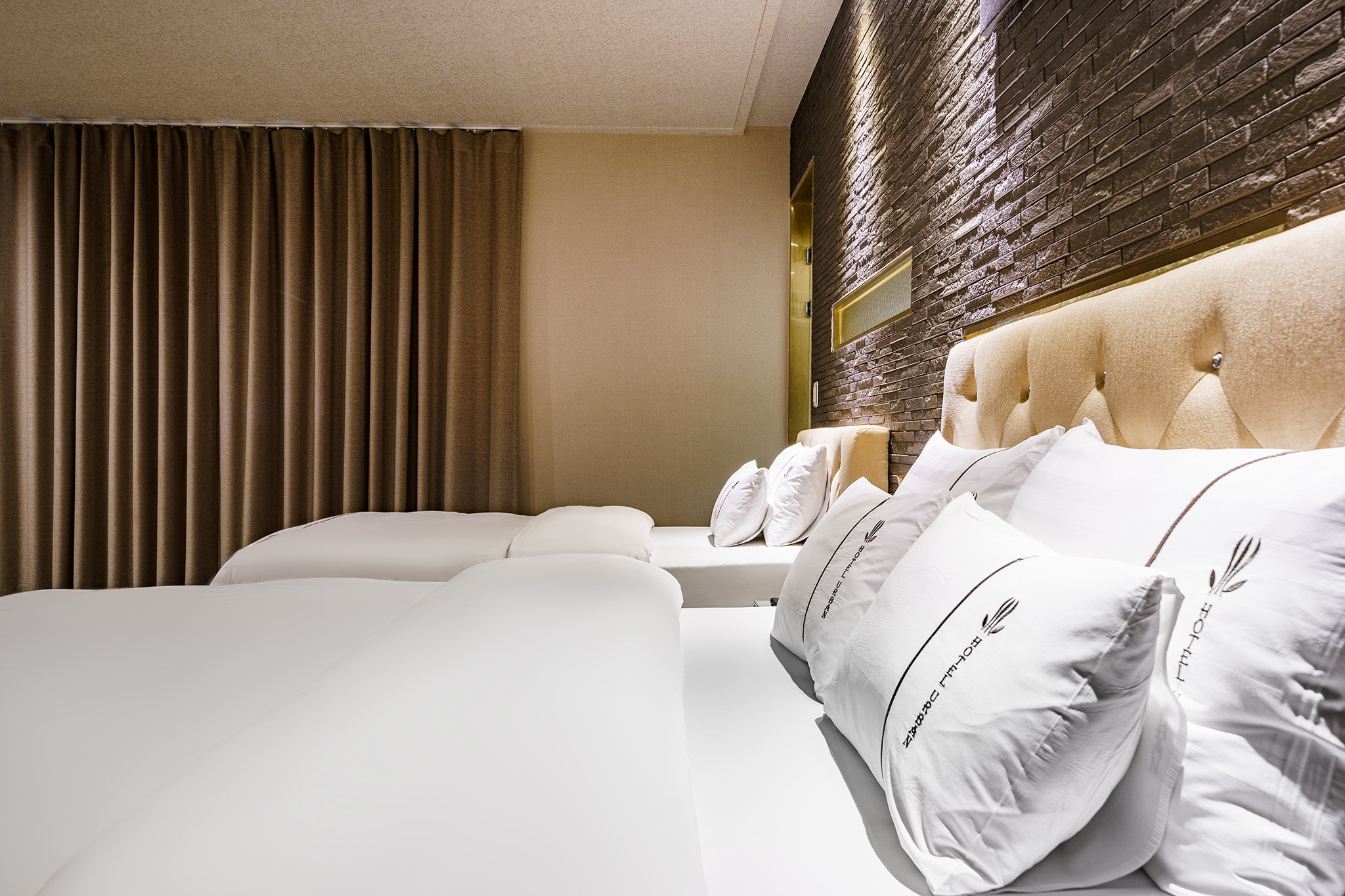 URBAN HOTEL GOLF 대표 이미지