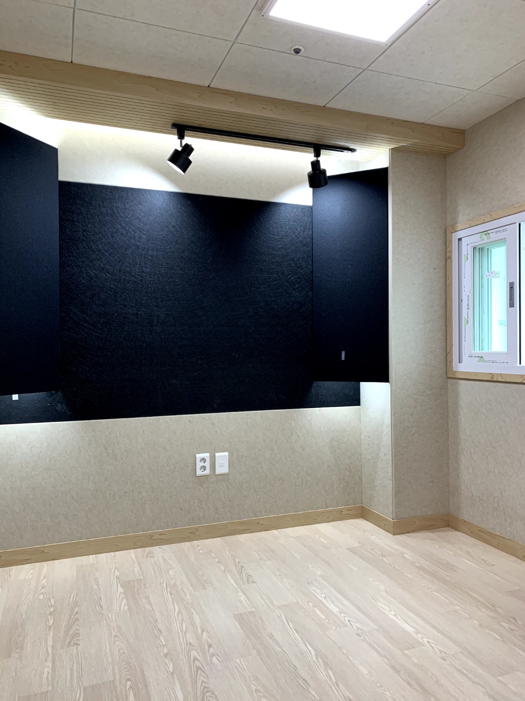 1번째 스튜디오 사진