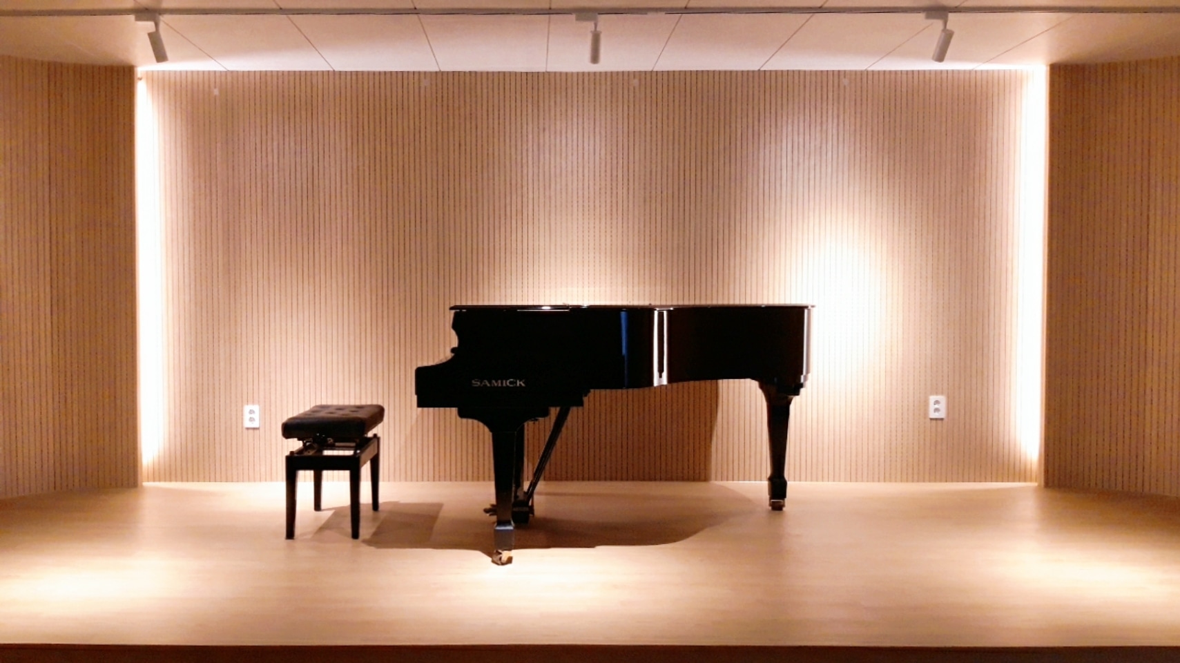 1번째 스튜디오 사진