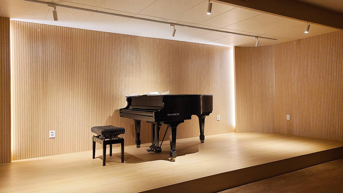 4번째 스튜디오 사진