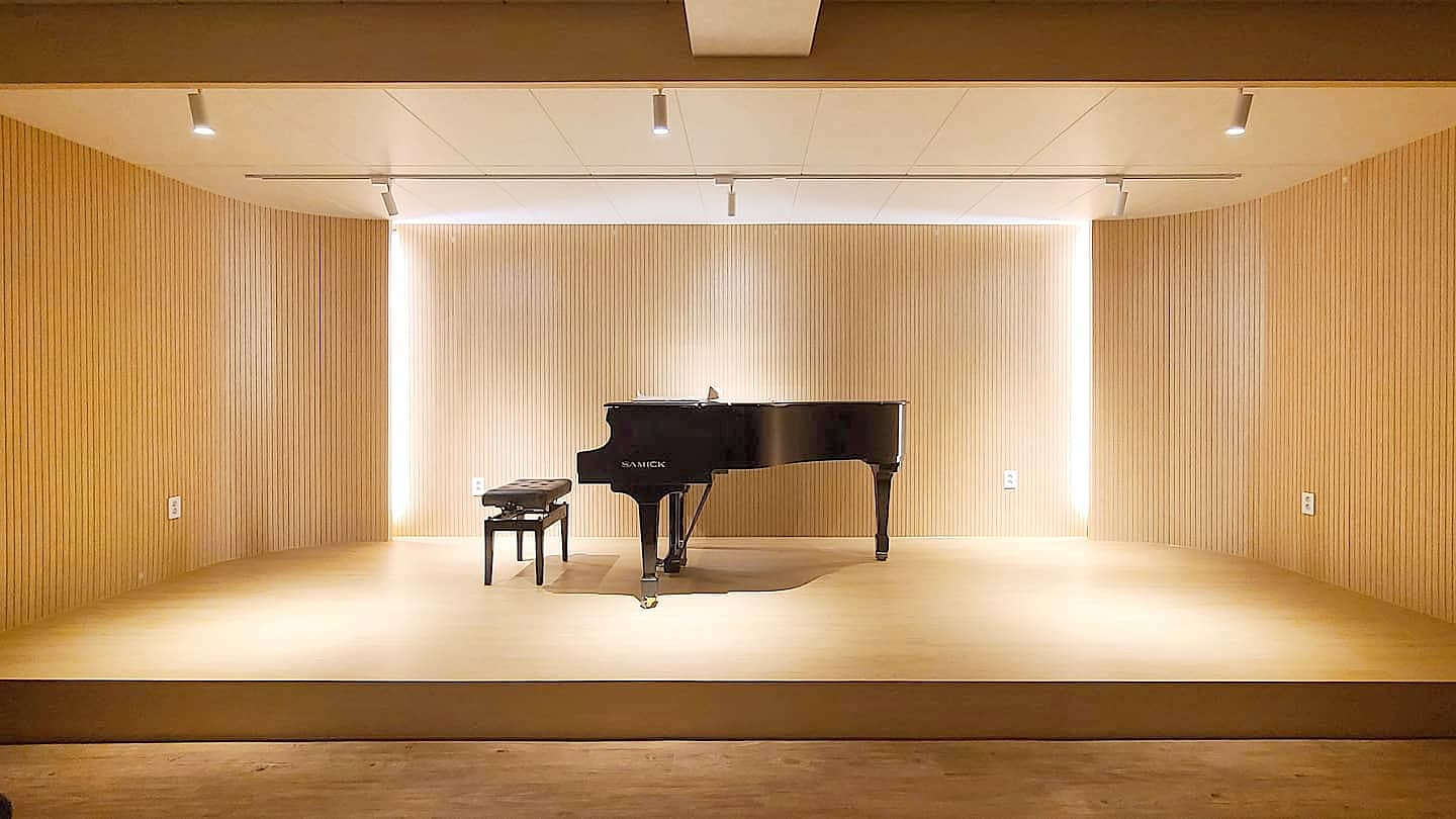 2번째 스튜디오 사진