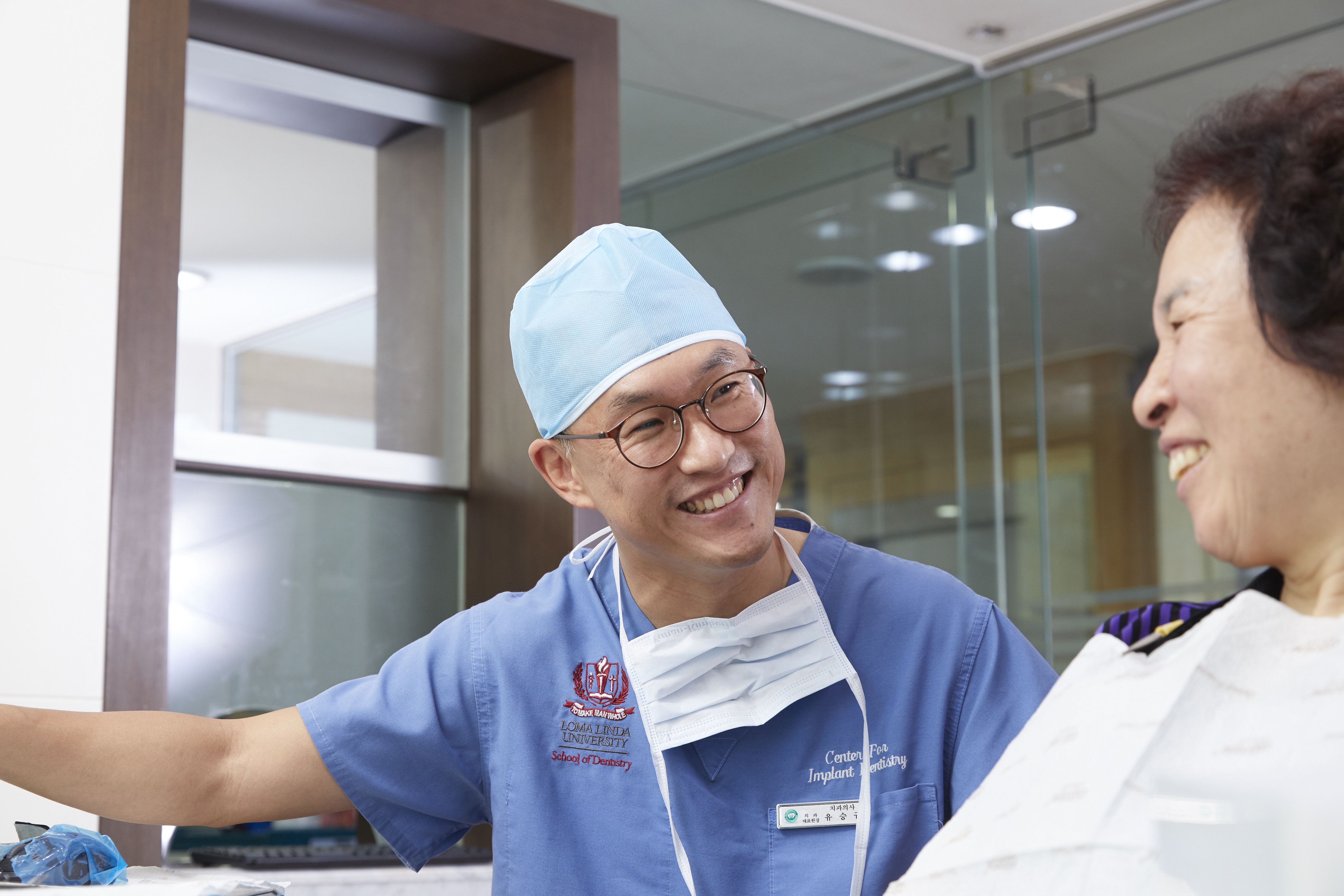 가우디치과의원 대표 이미지