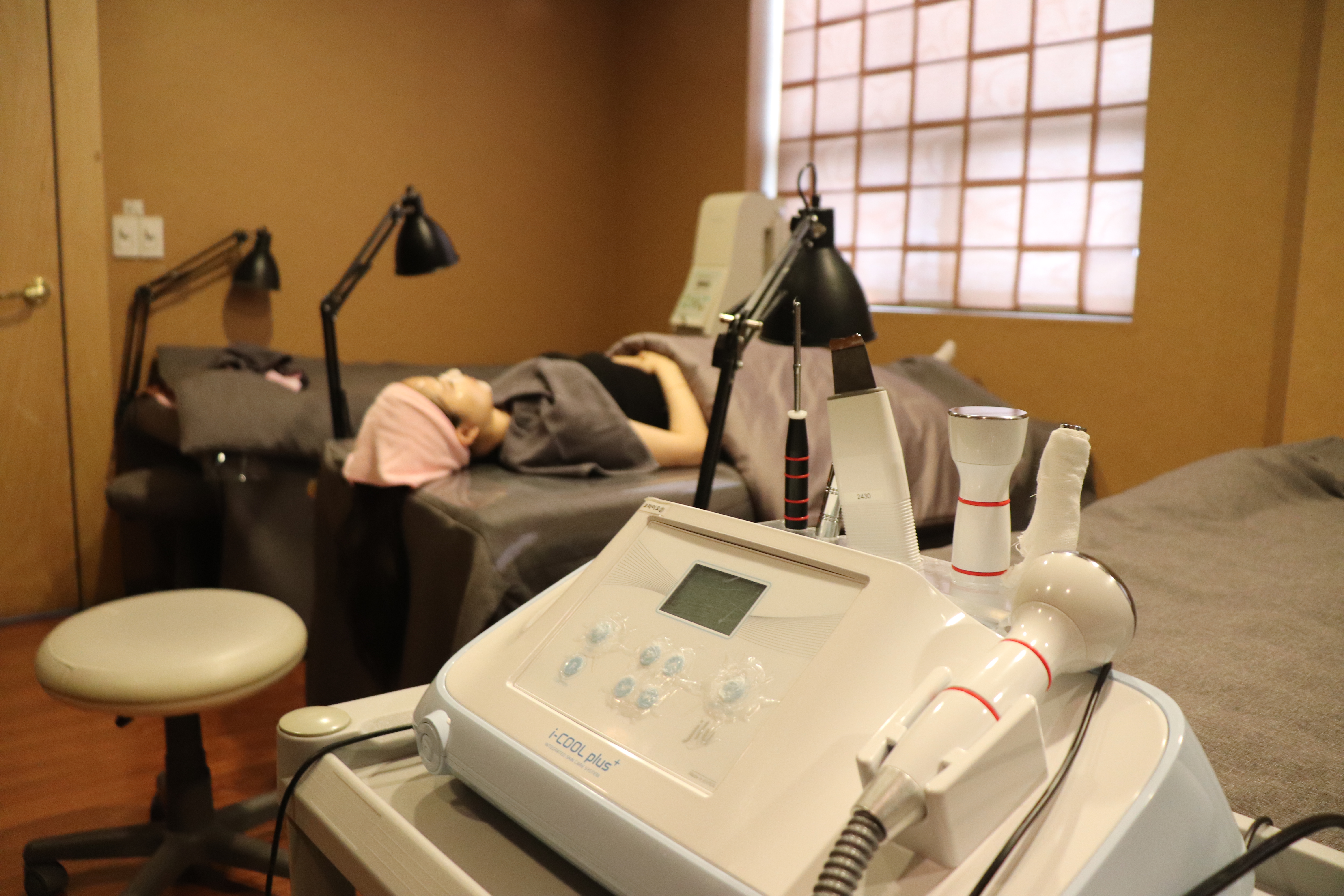 강남피부과의원 울산삼산점 대표 이미지