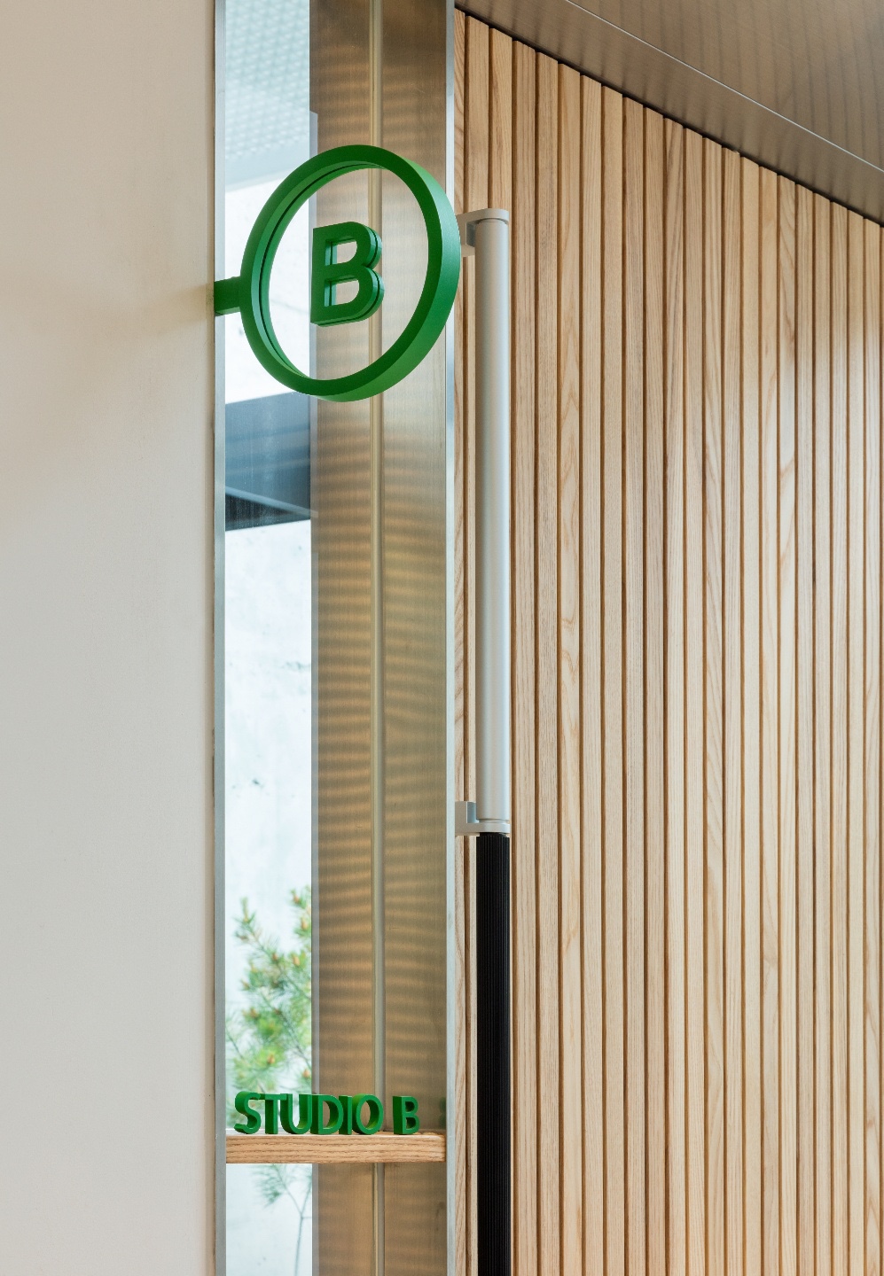 아이언앤우드 대표 이미지