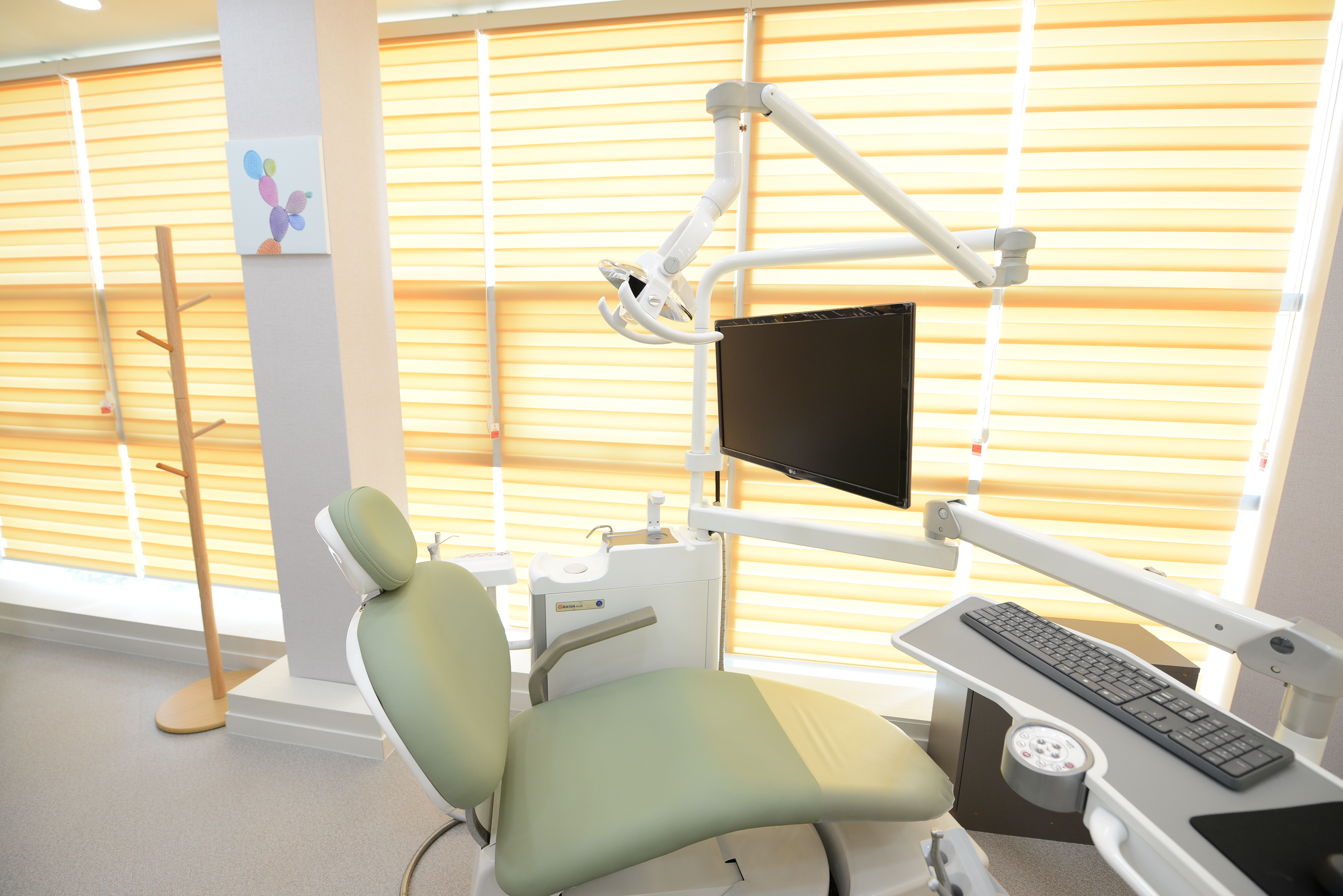 첨단윤치과의원 대표 이미지