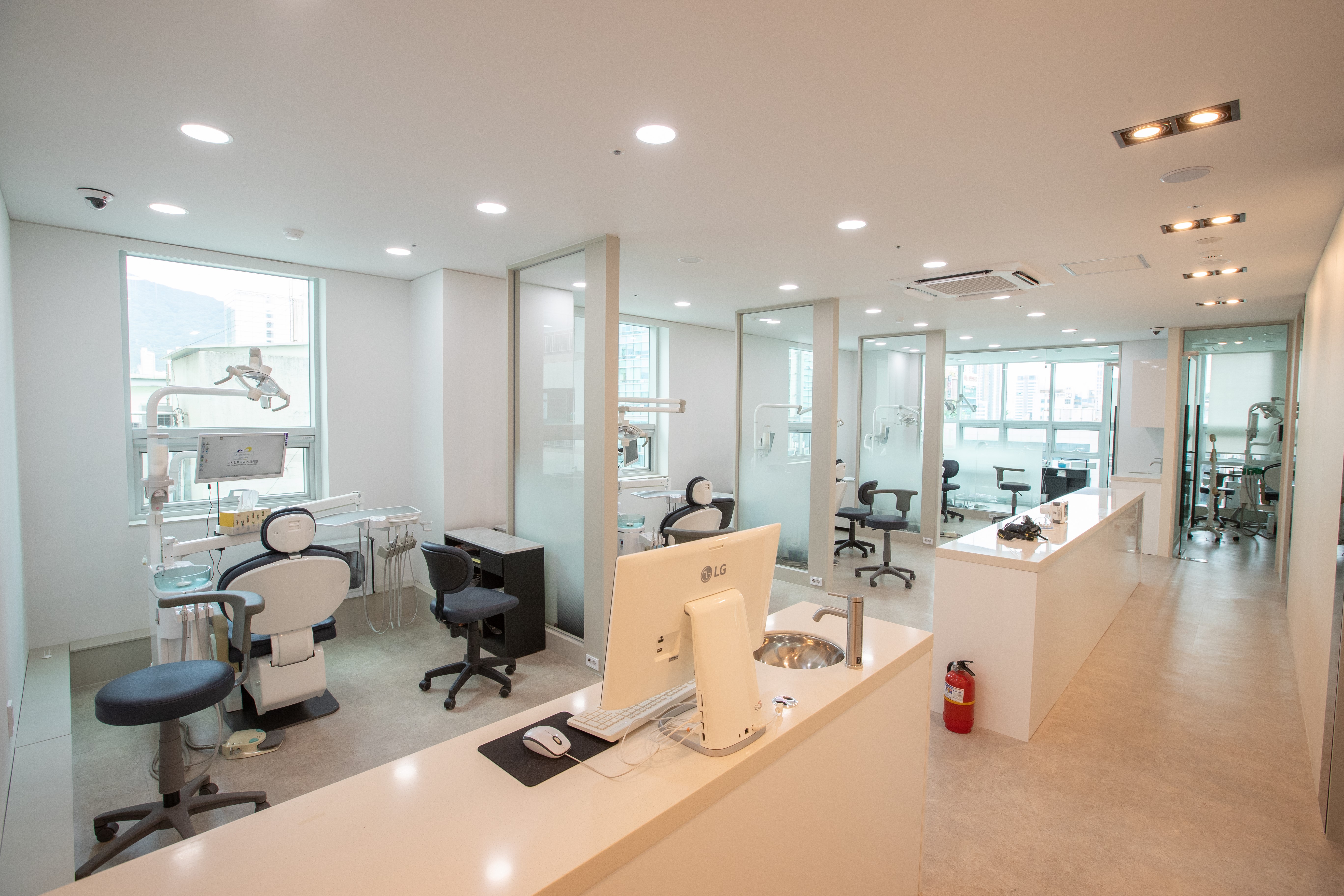 뉴미시간치과의원 대표 이미지