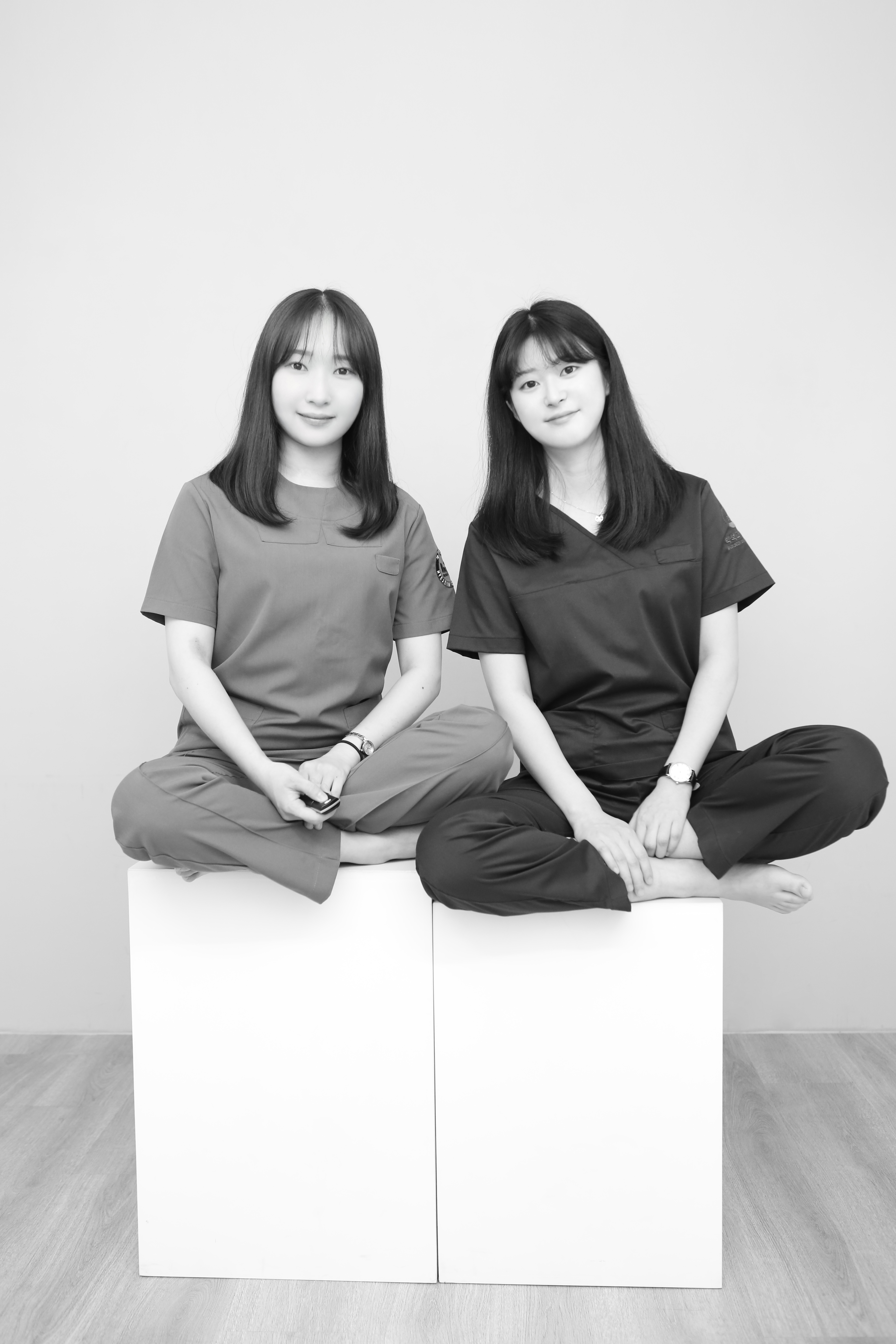 홍대 셀프사진관 데이트코스 흑백공간