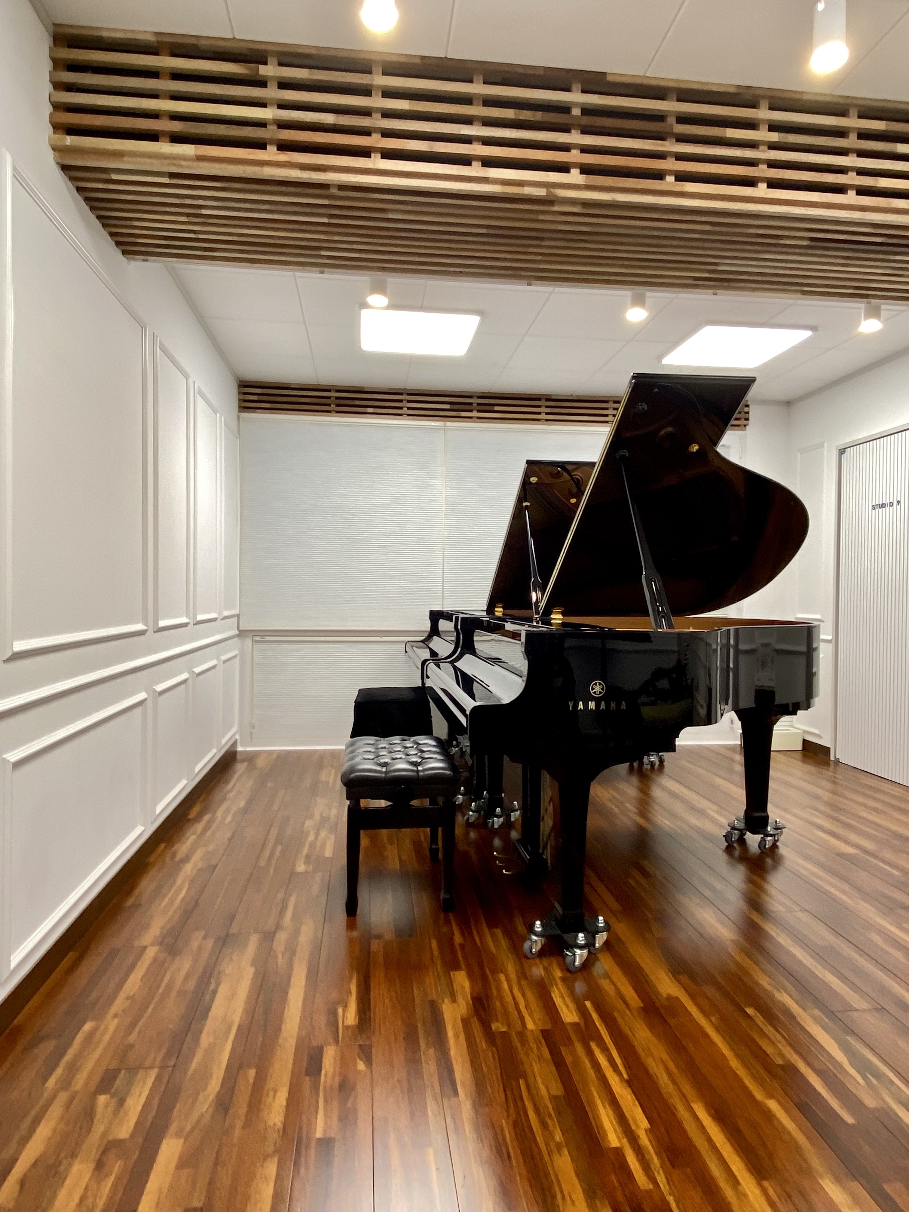 1번째 스튜디오 사진