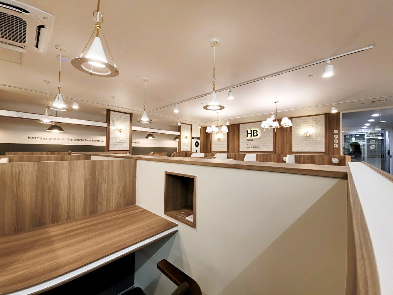 화이트펜슬스터디카페 유성상대점