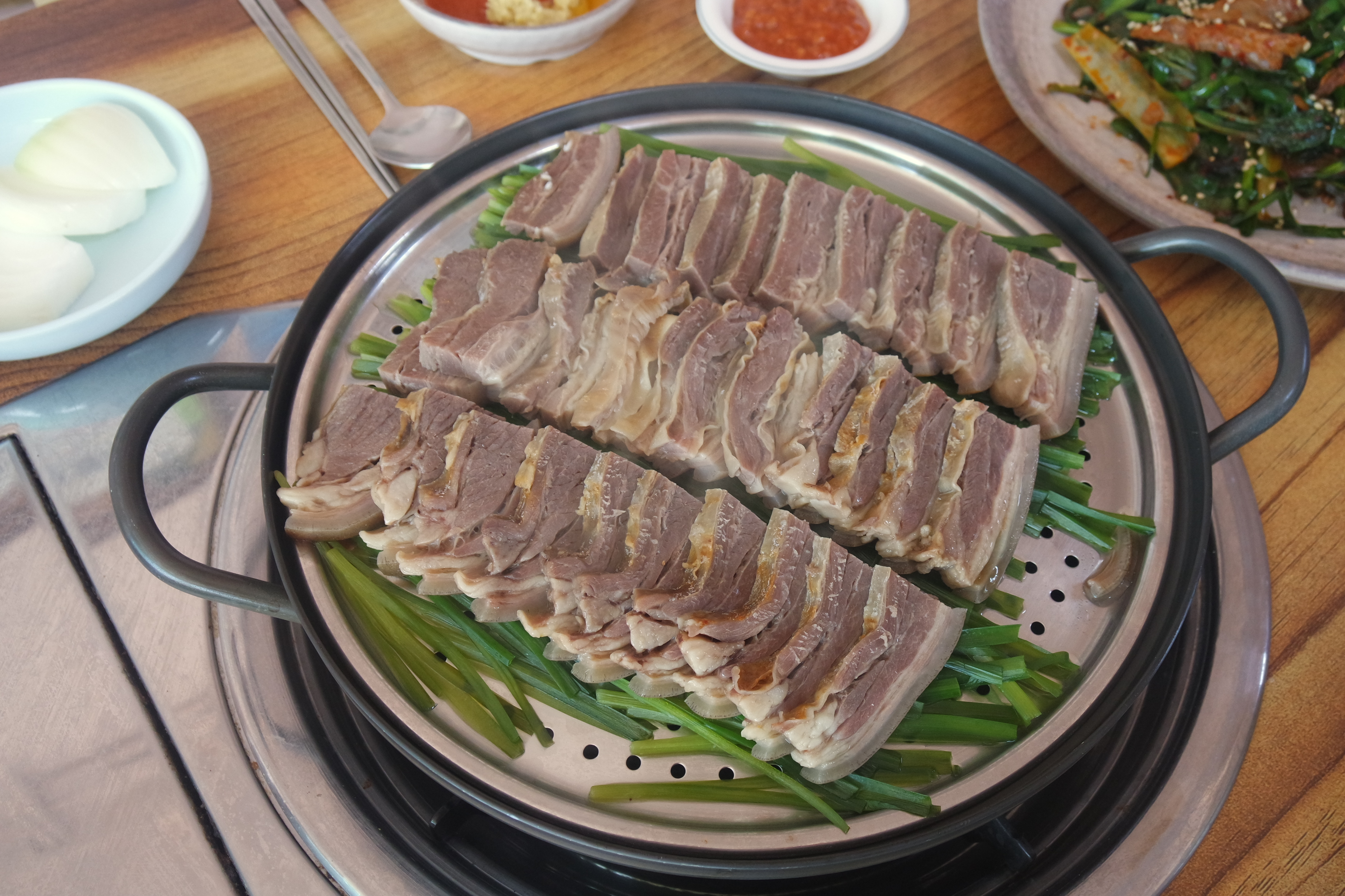 용문흑염소전문