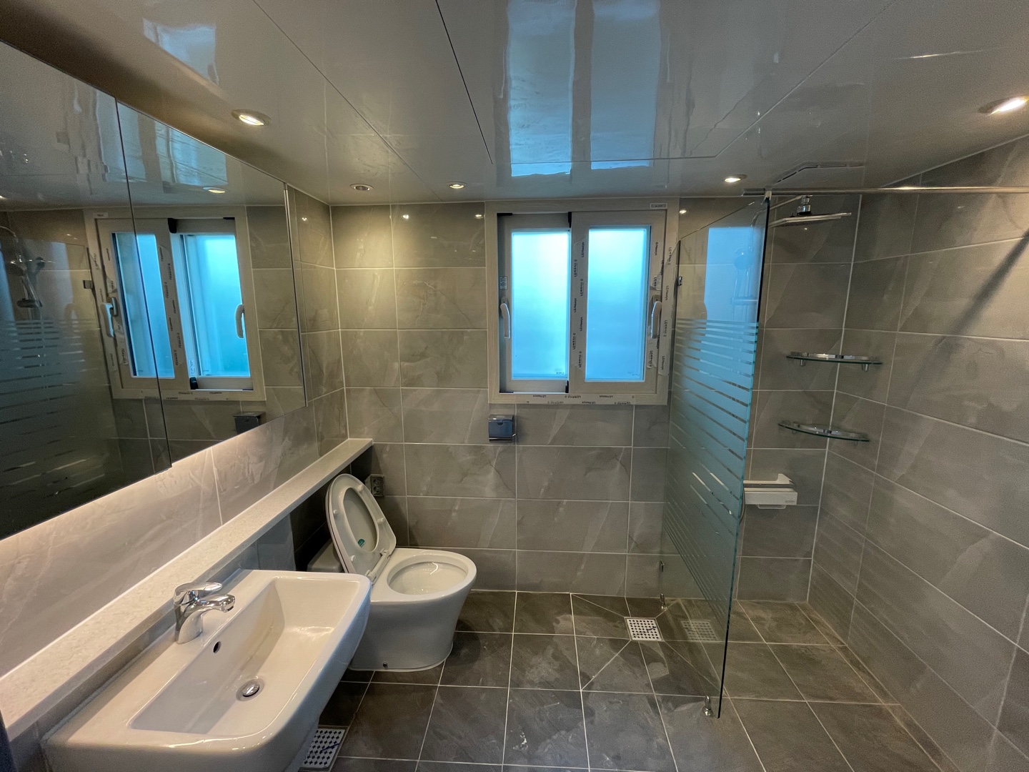 유림타일 대표 이미지