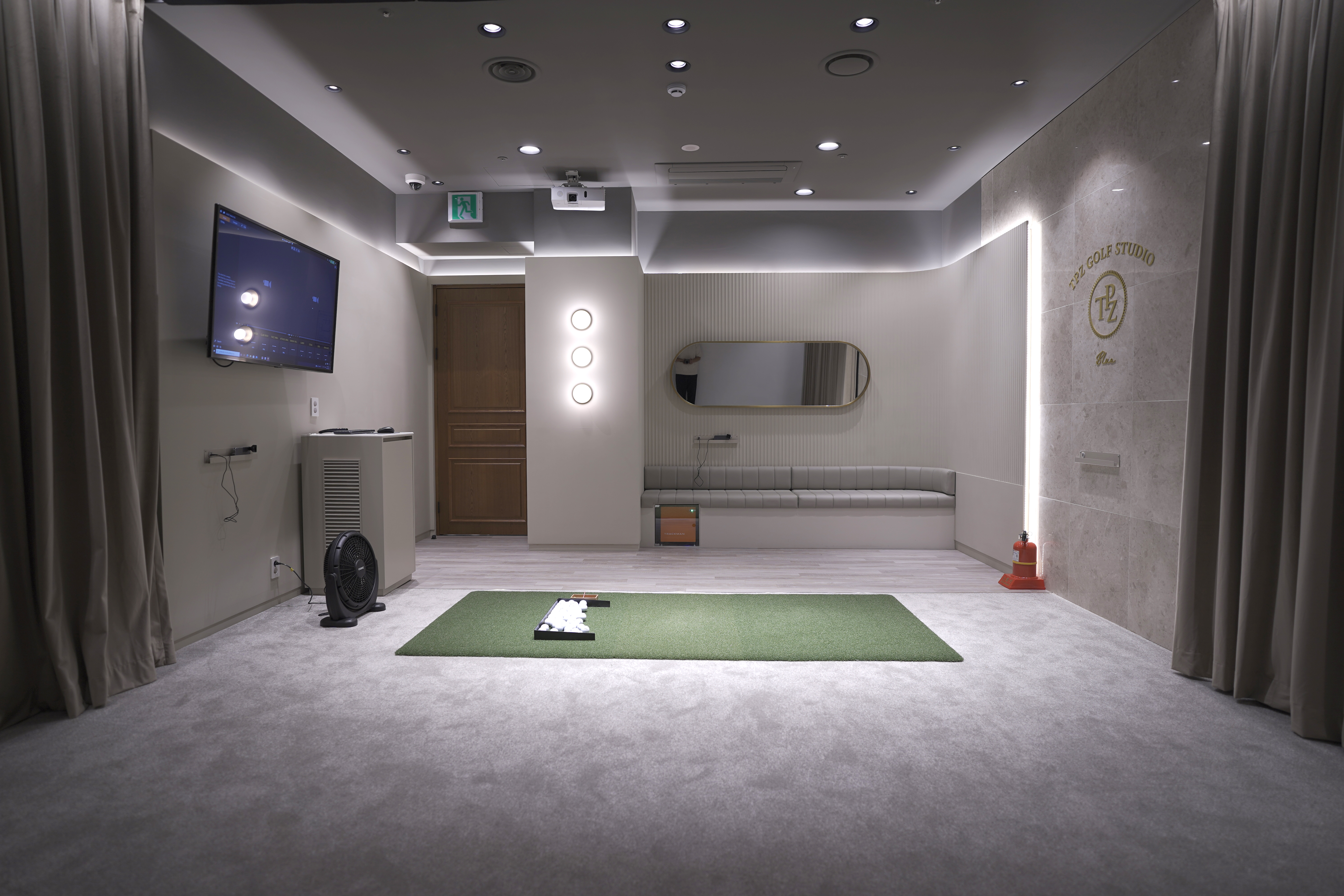 더프라자 골프 압구정점 대표 이미지