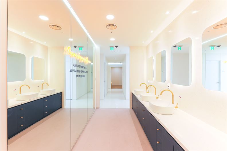 예쁨주의쁨의원 잠실 대표 이미지