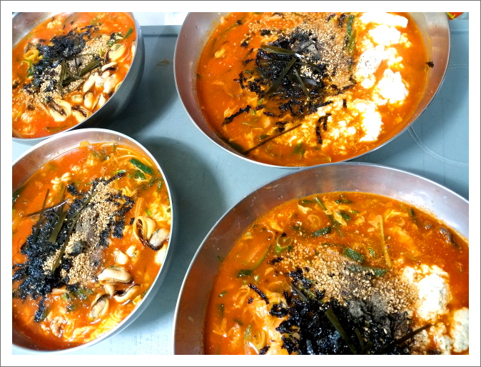 강릉순두부장칼국수