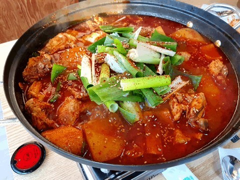 엄나무닭곰탕