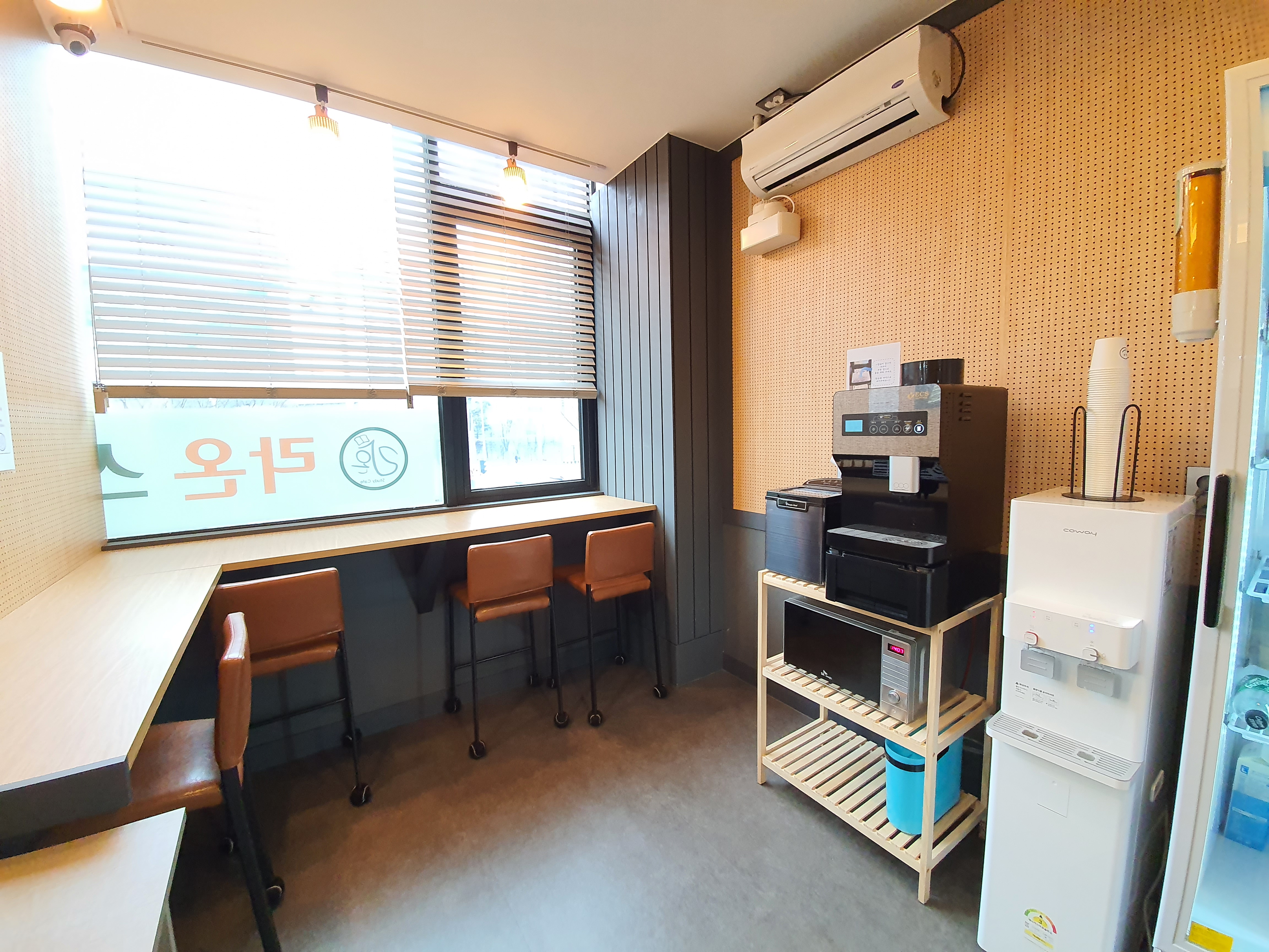 라온스터디카페 일산 산들사거리점 대표이미지