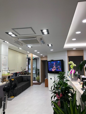 서울이플란트치과의원 대표 이미지