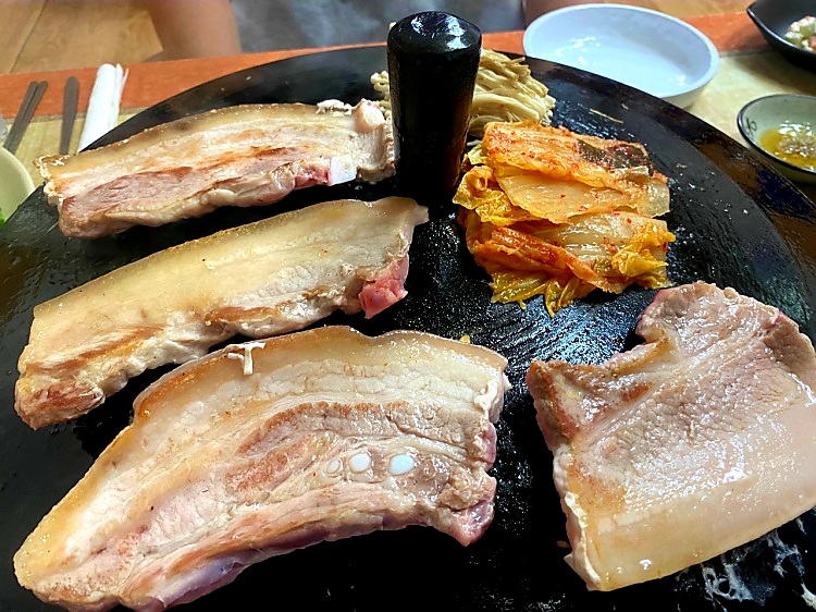 금왕솥뚜껑부대찌개삼겹살